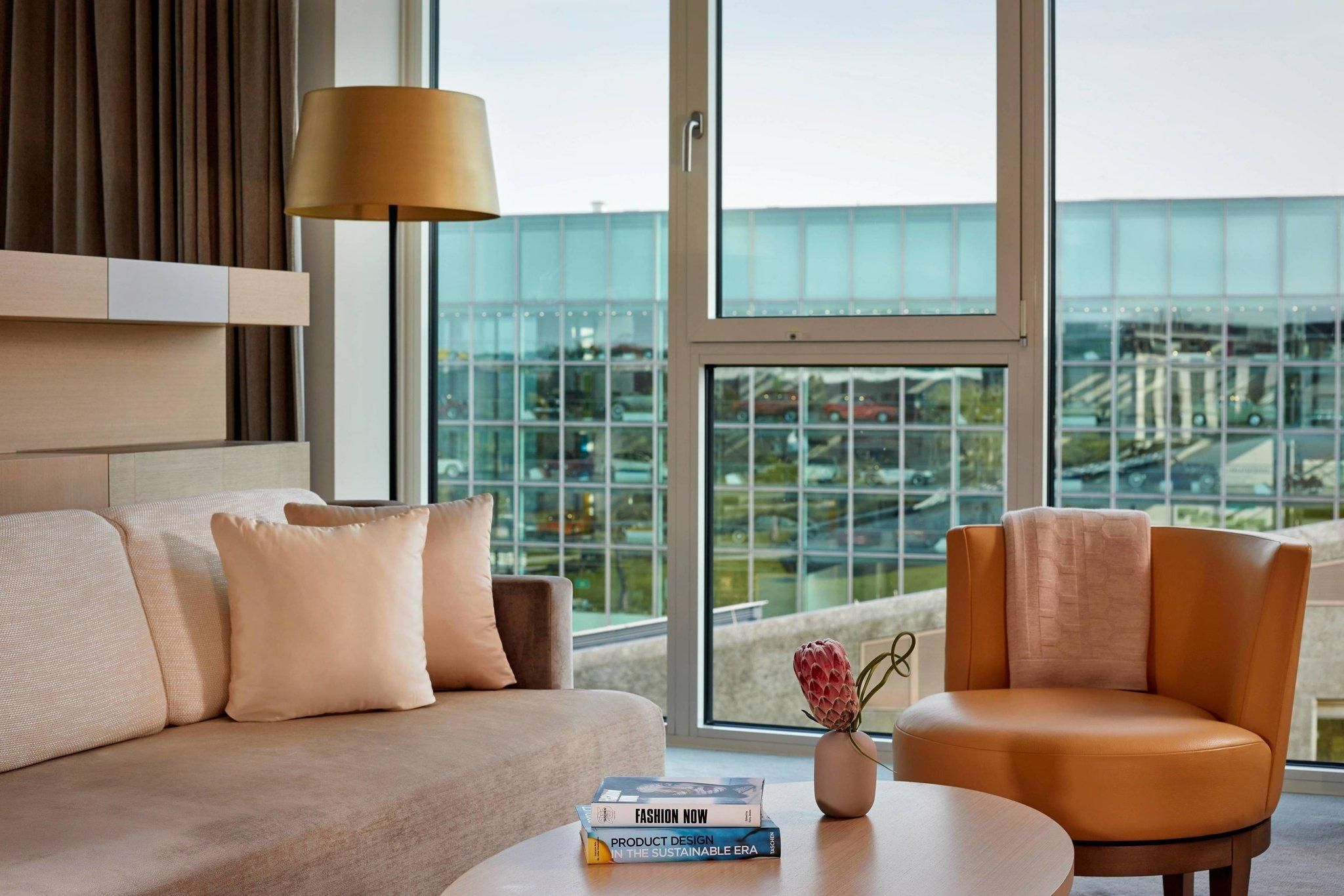 The Ritz-Carlton, Wolfsburg Signature Suite, Signature Suite, 1 King 3