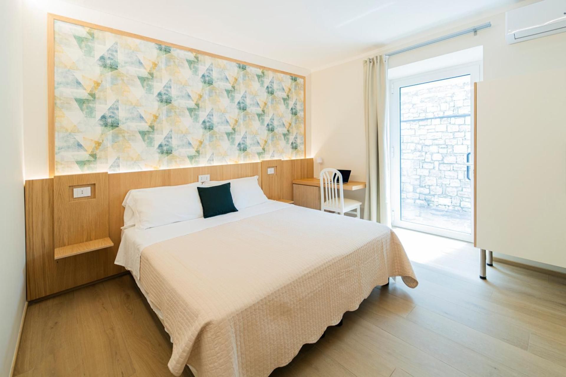 B&B Lo Zefiro Double or Twin Room with Private Bathroom