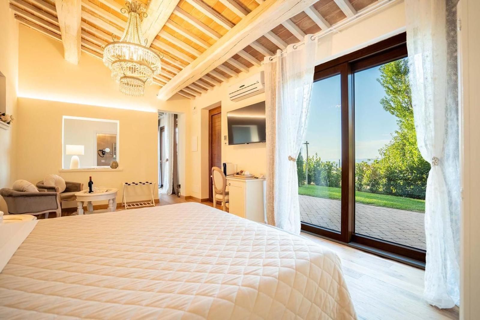 Suite with Spa Bath