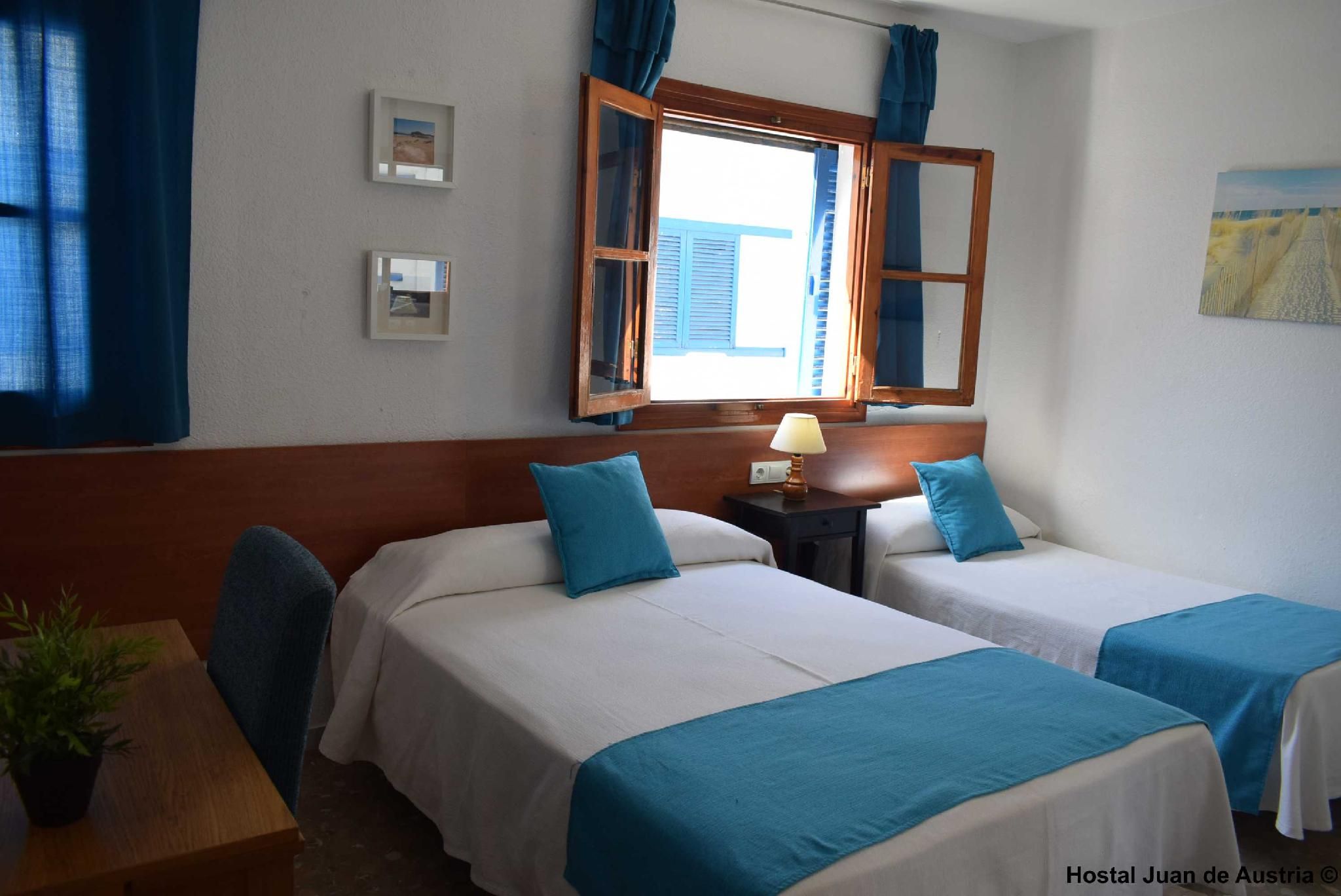 Triple Room - 1 Double Bed and 1 Single Bed