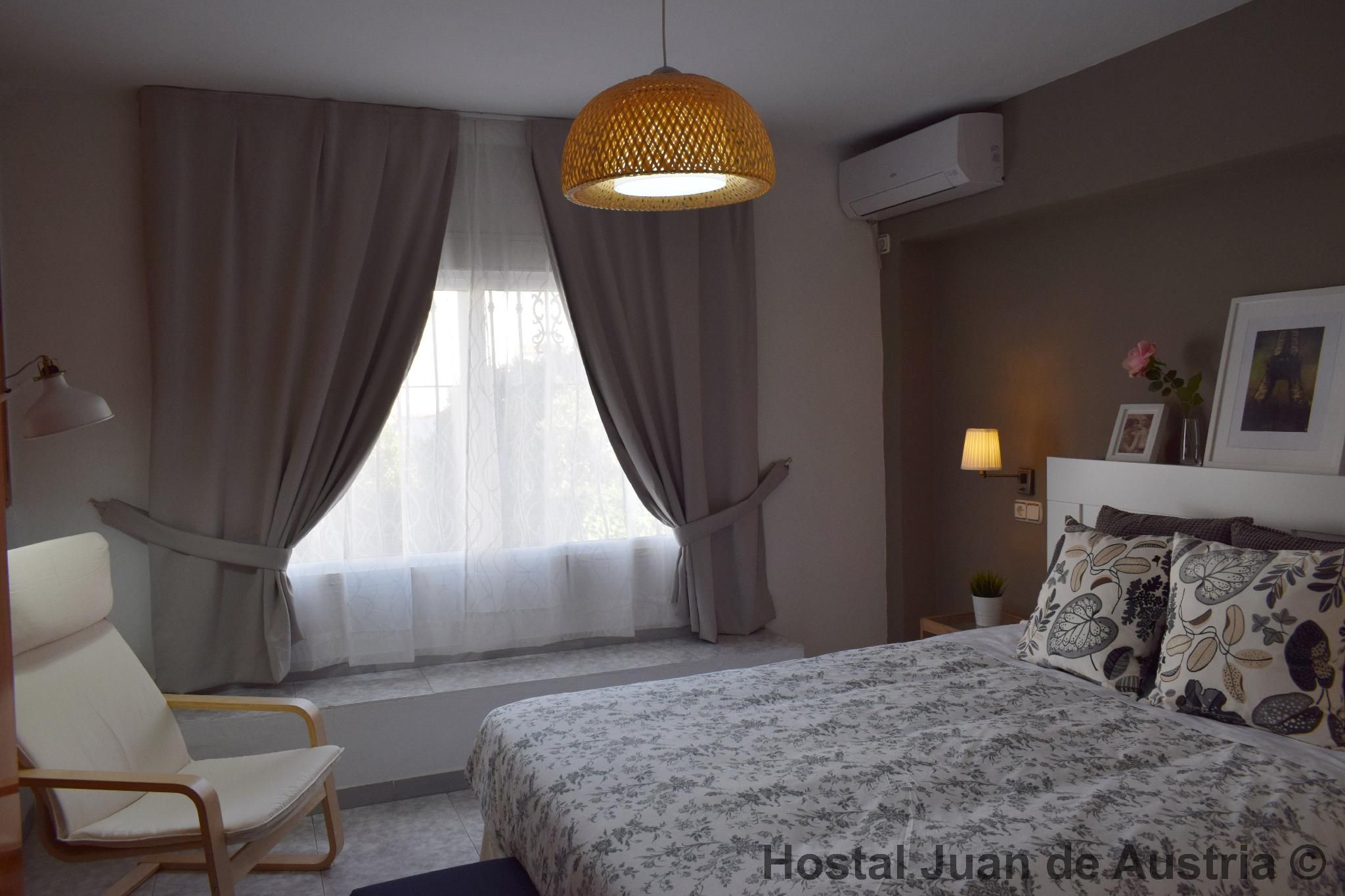 1-Bedroom Apartment for 2 Adults