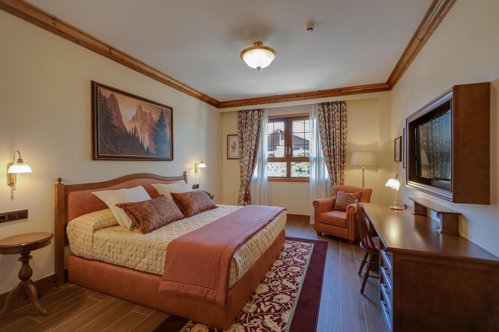 Superior Room with Access to PortAventura Park + 1 access to Ferrari Land