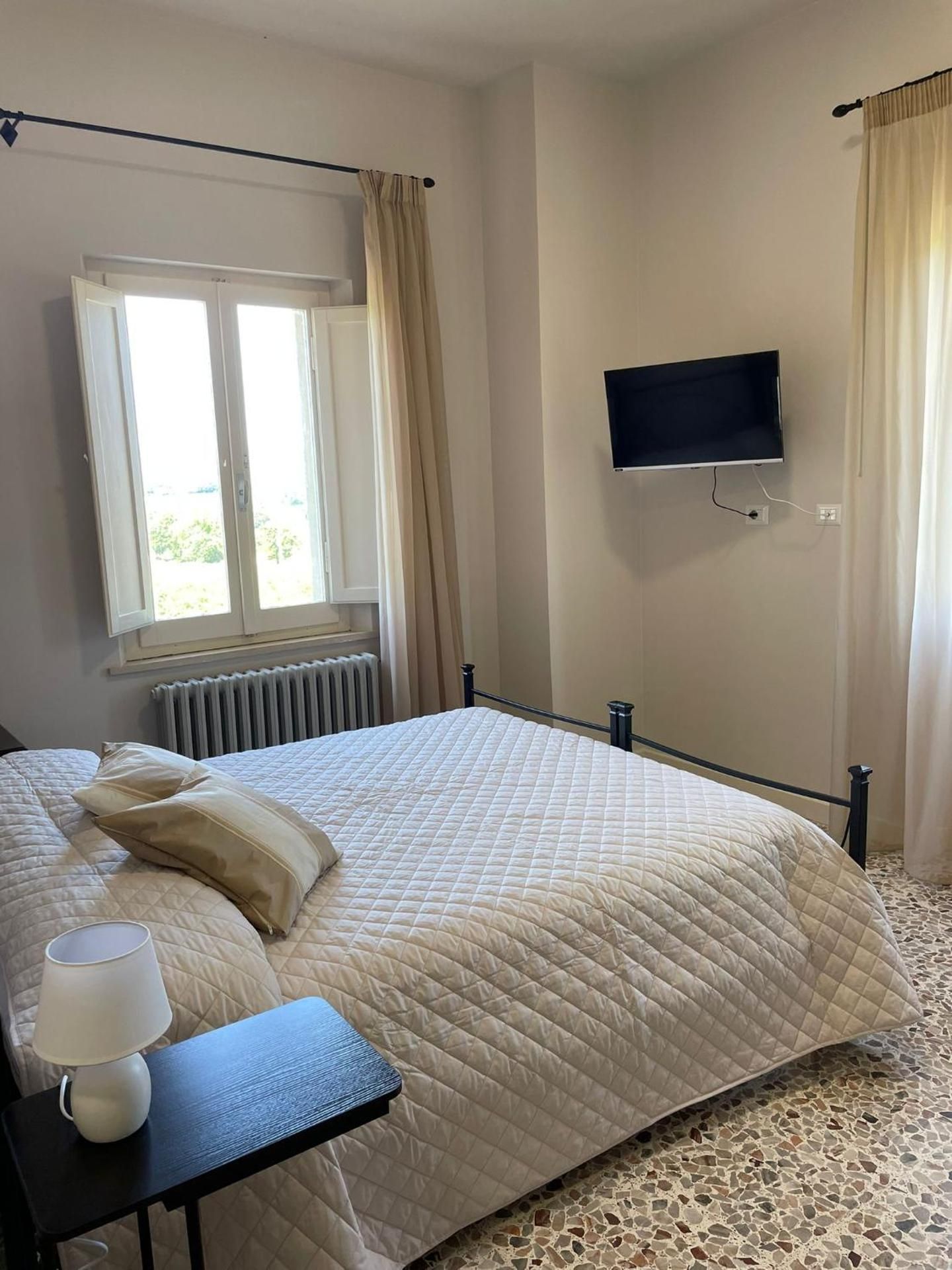 Large Double Room