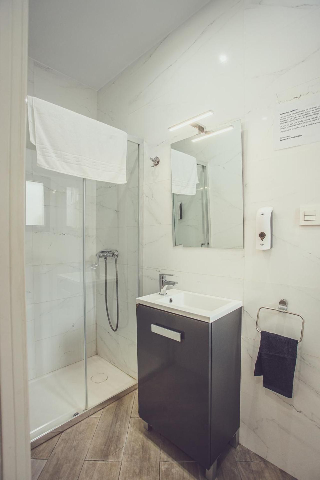 Triple Room with Private Bathroom