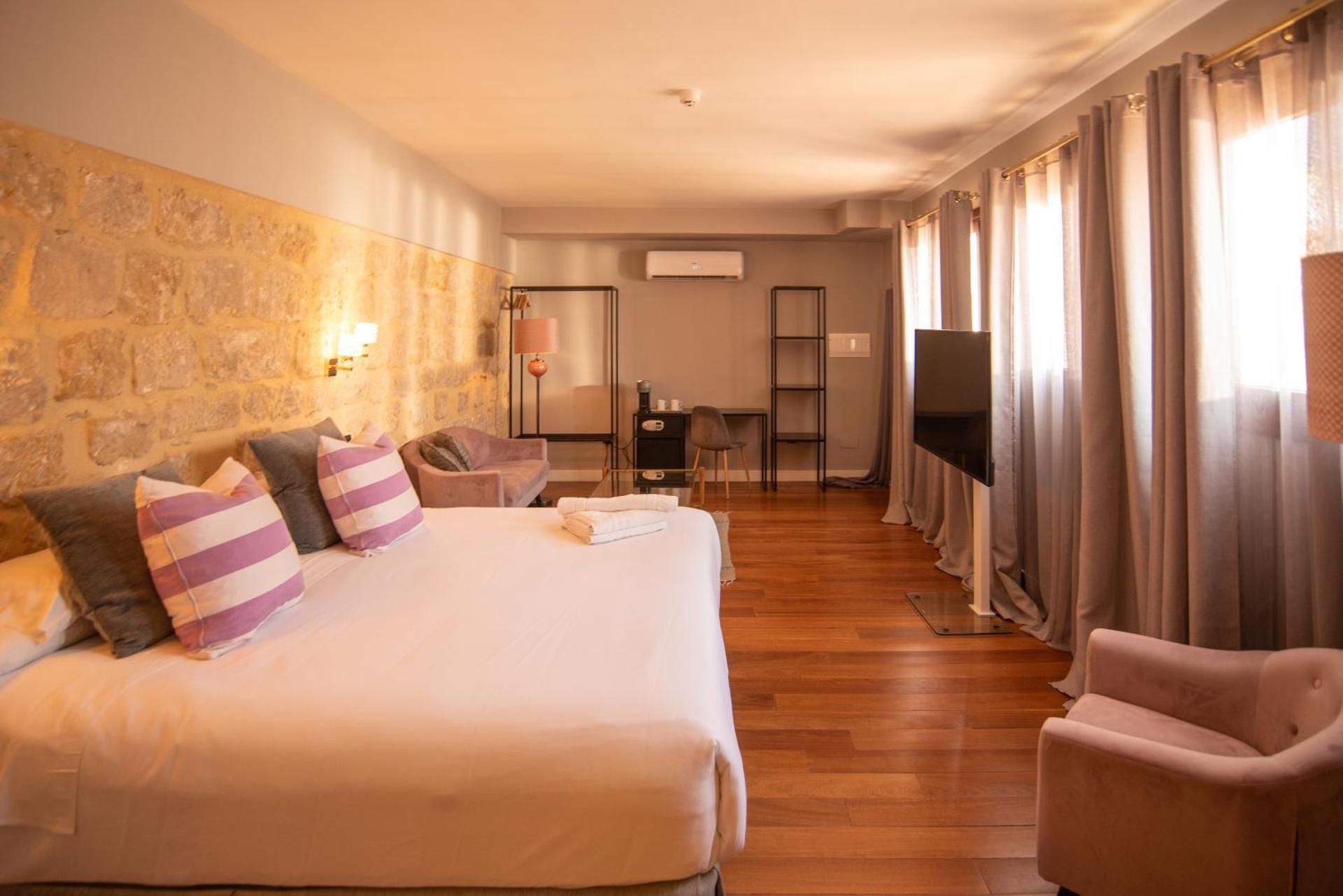  Double Duplex Deluxe Room
