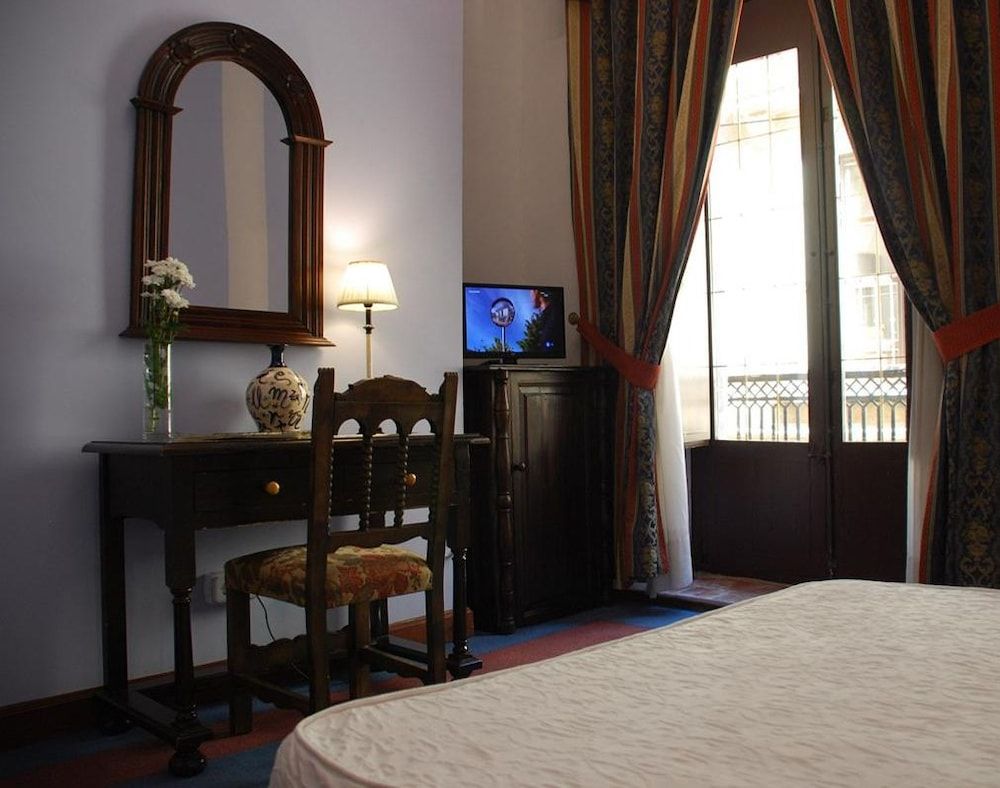 Hotel Alvar Fañez Basic Double Room 8