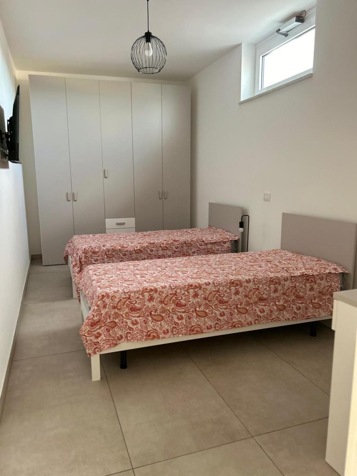 Twin Room with Private Bathroom