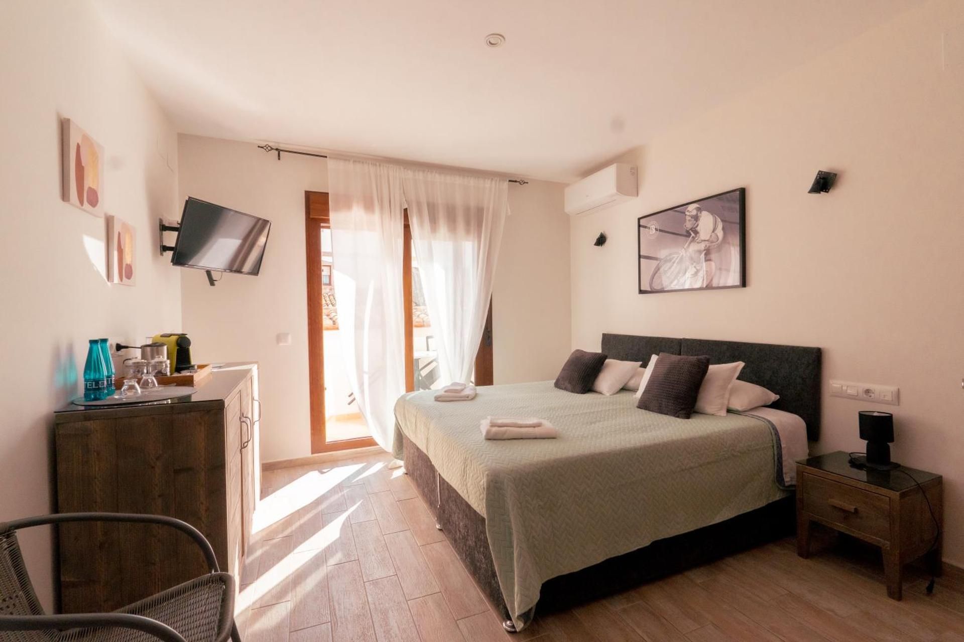Double or Twin Room with Terrace