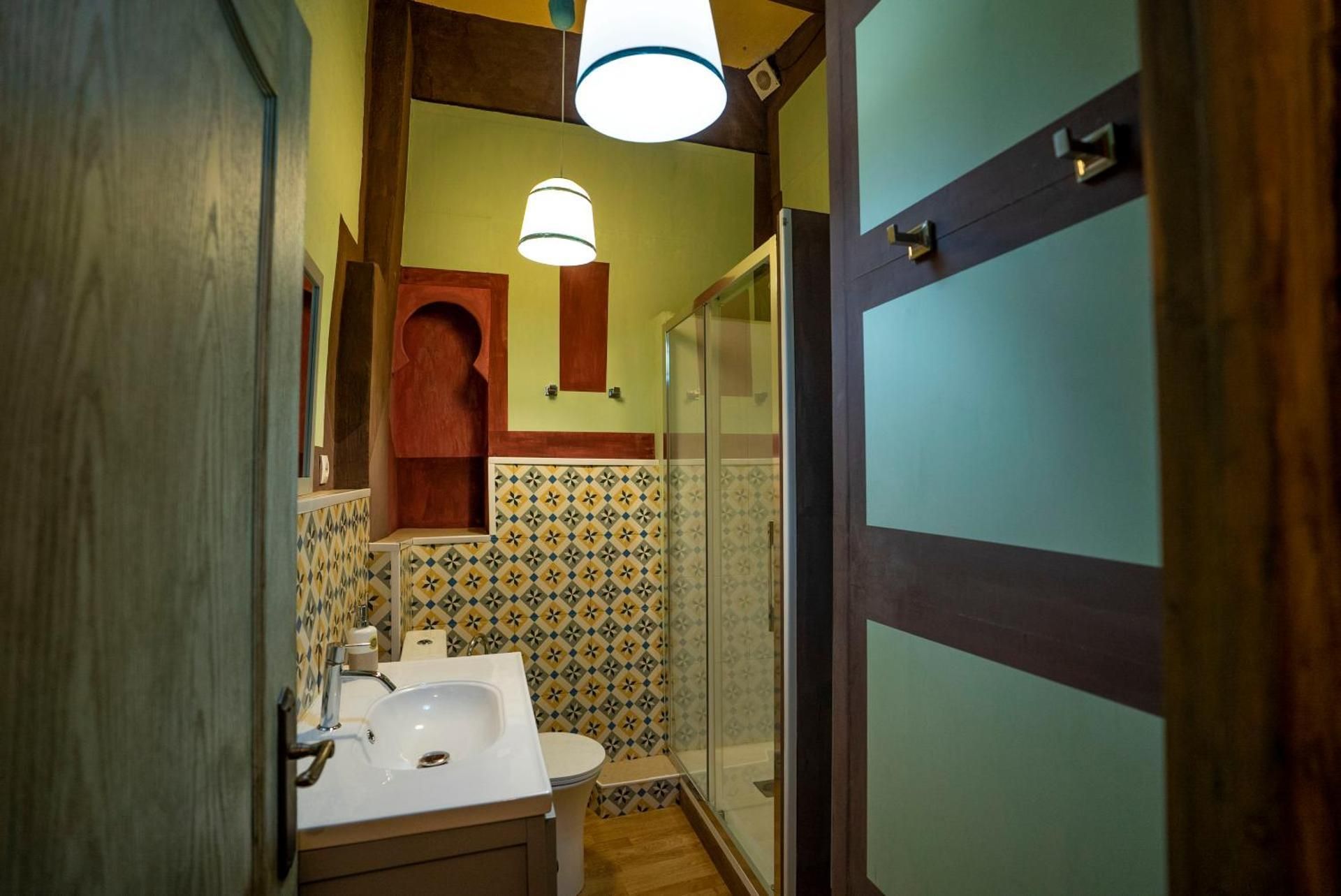 One-Bedroom Apartment with Old Town View