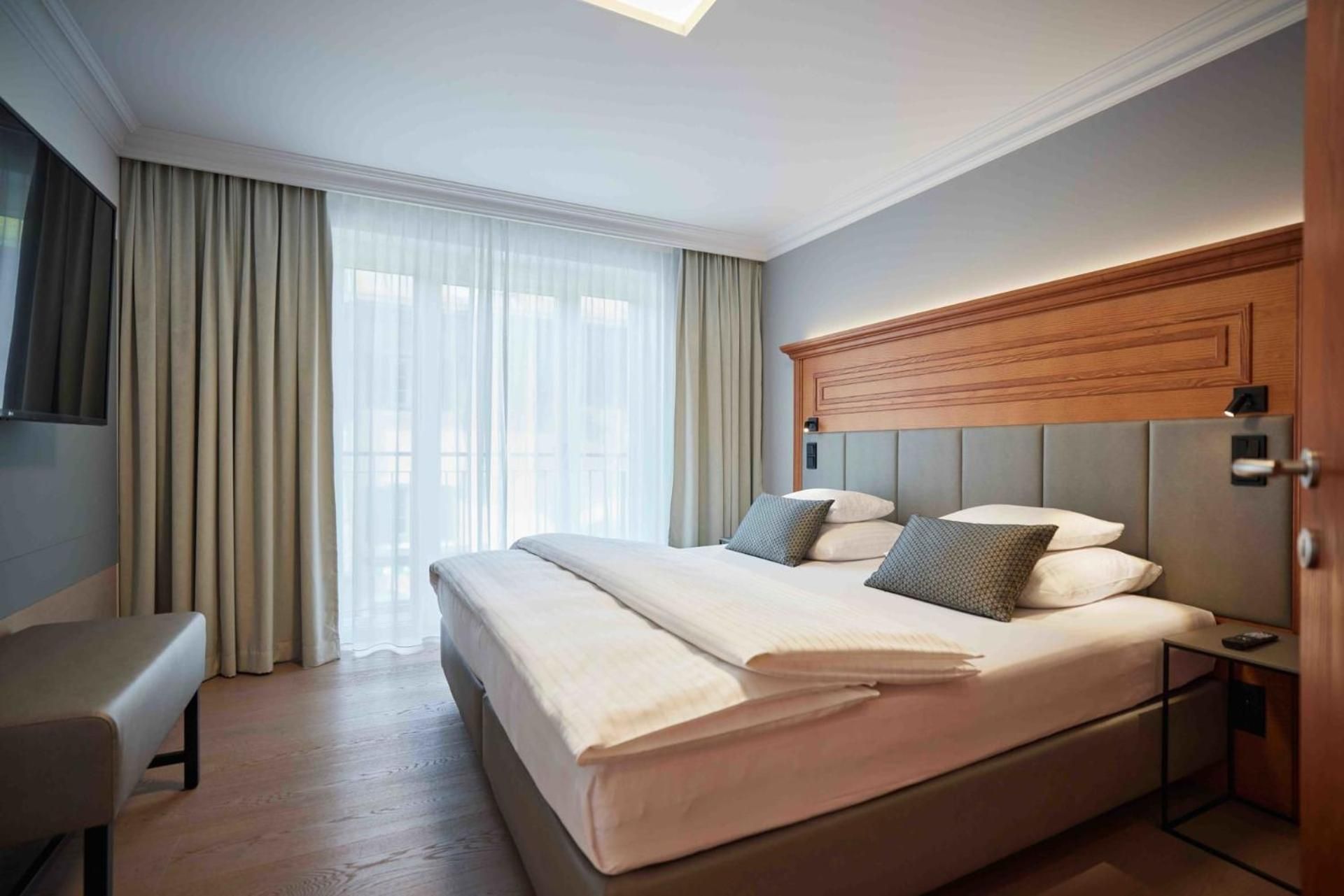 Suite with City View