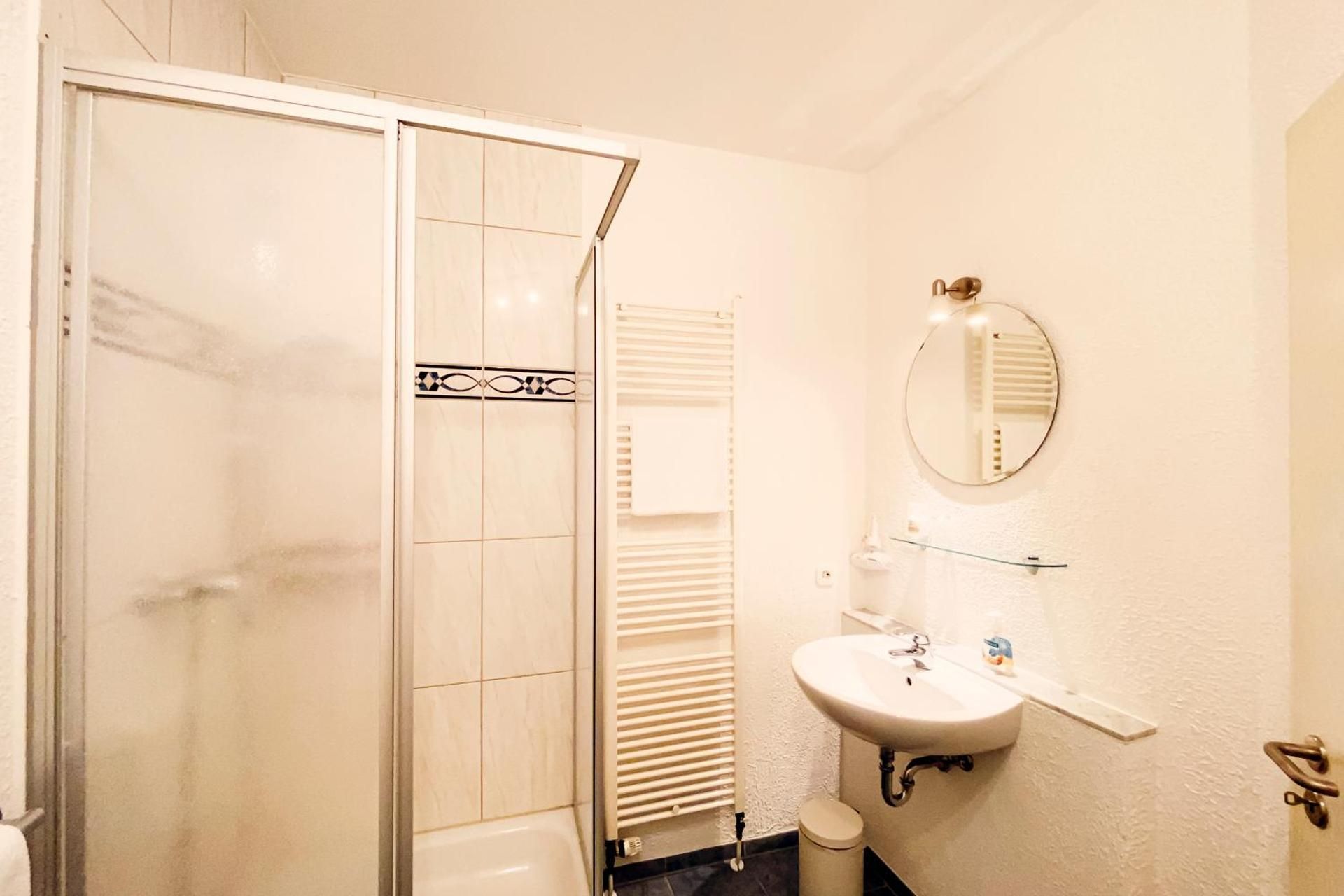 Large Single Room