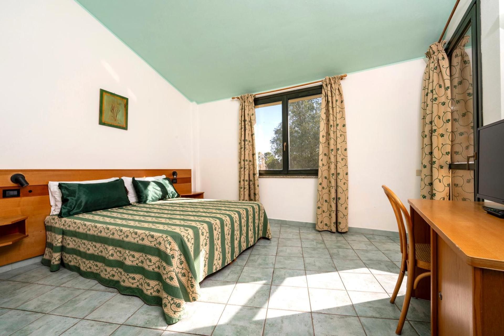 Double Room with Patio