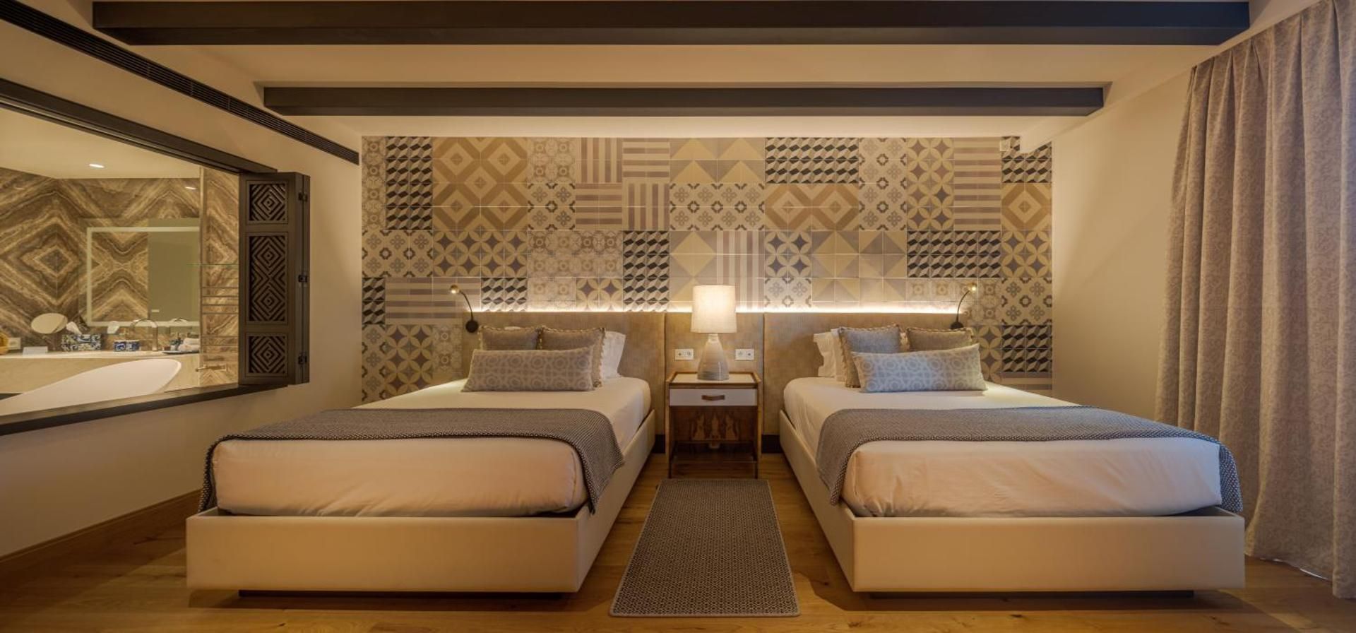 Deluxe Queen Room with Two Queen Beds