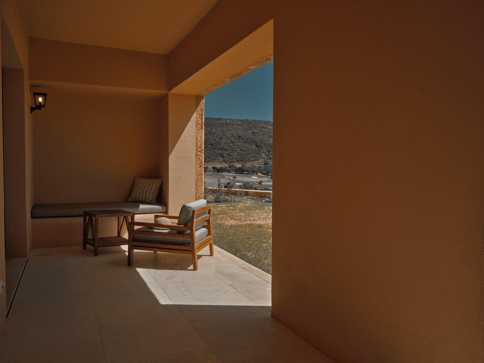 One Bed Suite-Terrace-Valley