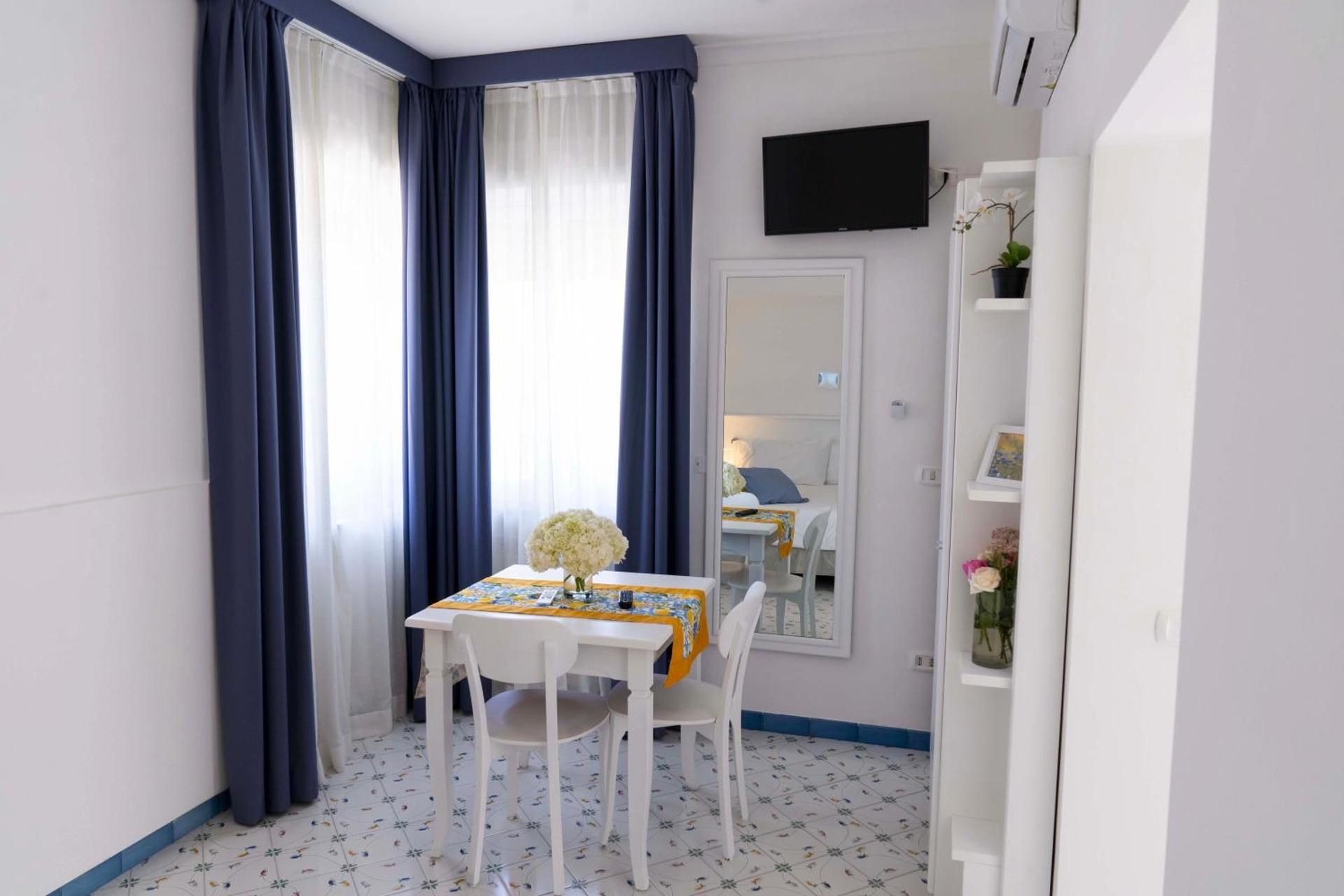 Studio Apartment with Sea View