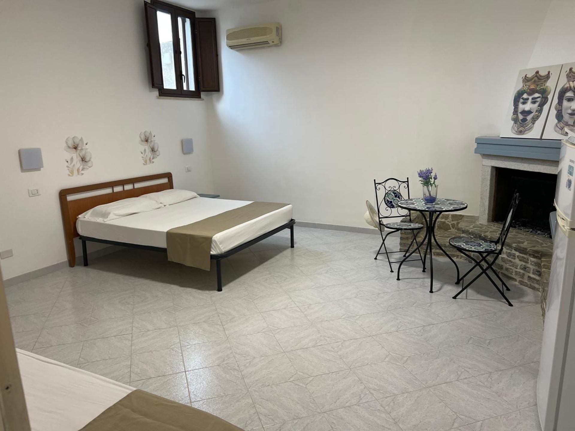 Comfort Triple Room with Shower