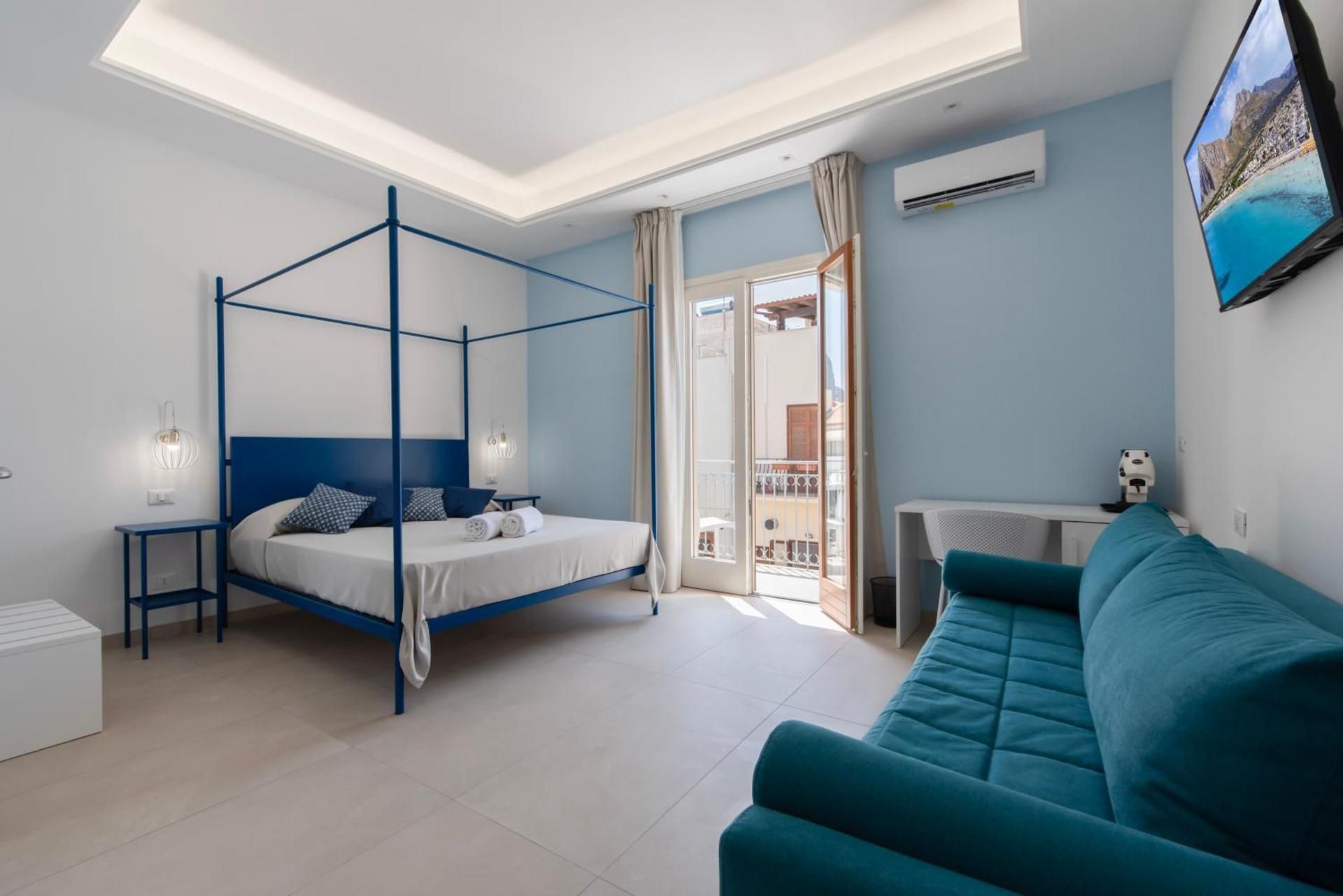 Deluxe Quadruple Room