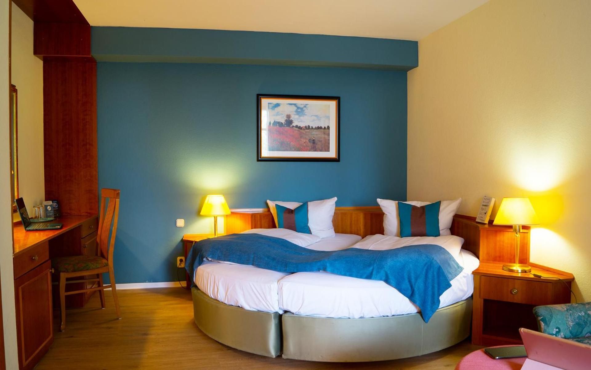 Trip Inn Bristol Hotel Mainz Supeior Double Room with Round Bed