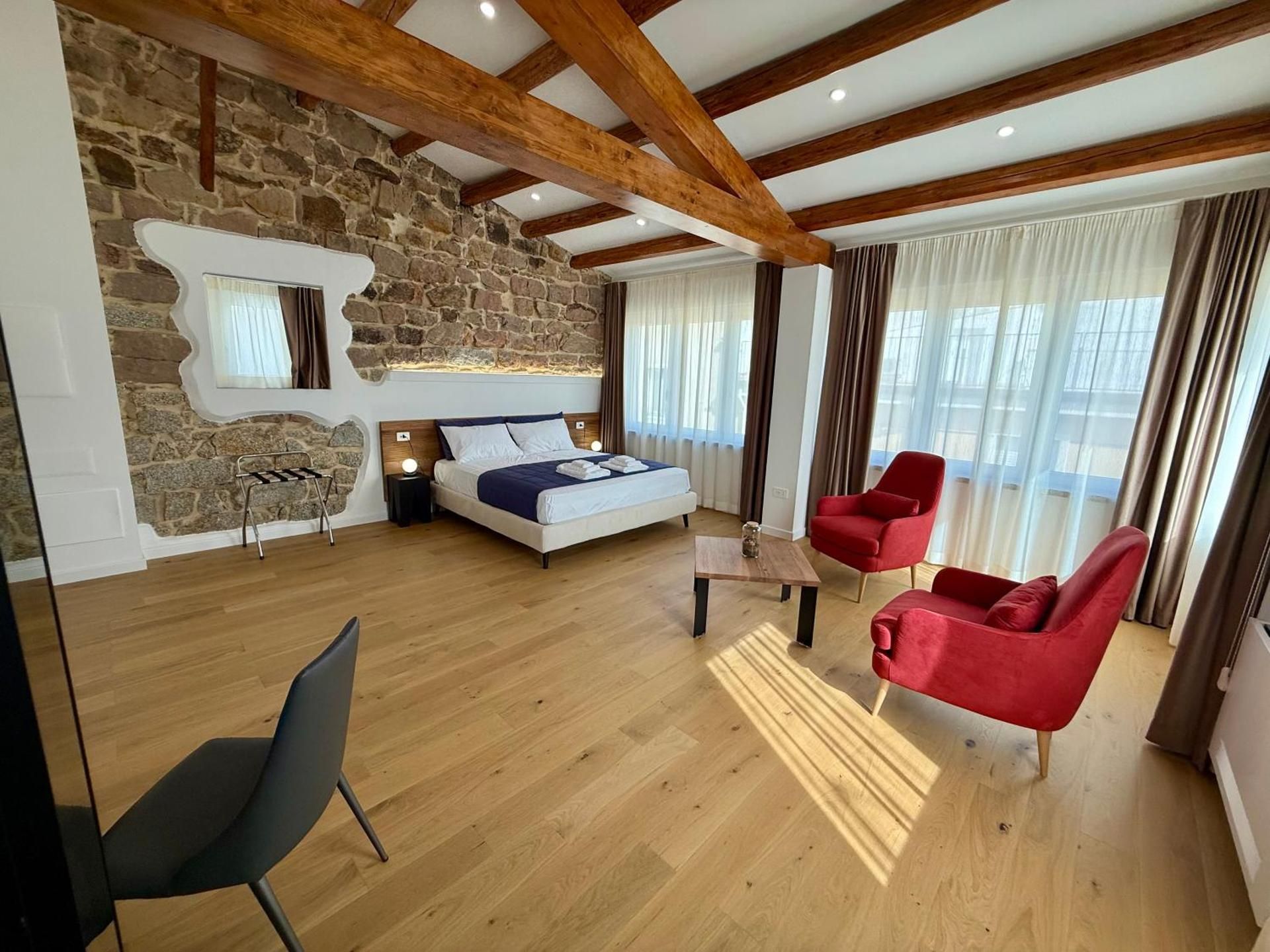 Superior King Room