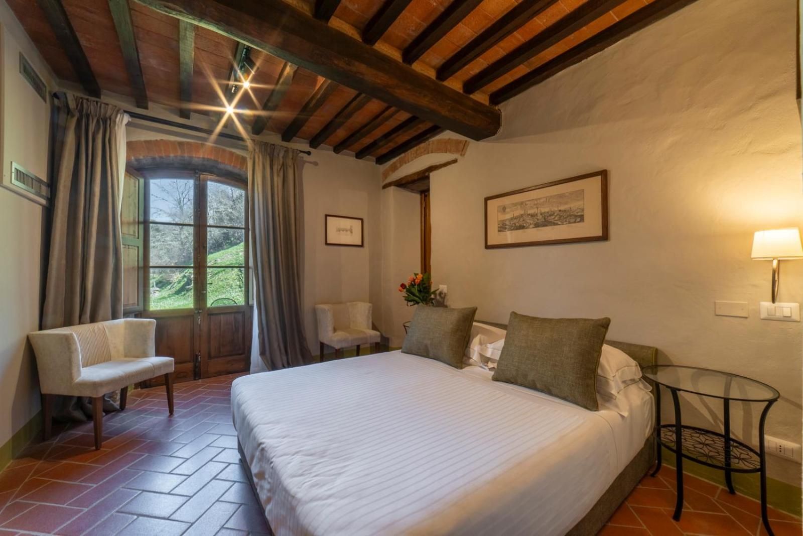 Classic Double Room