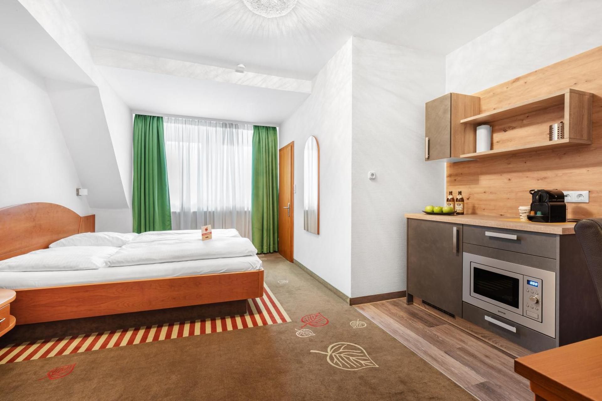 Large Double Room