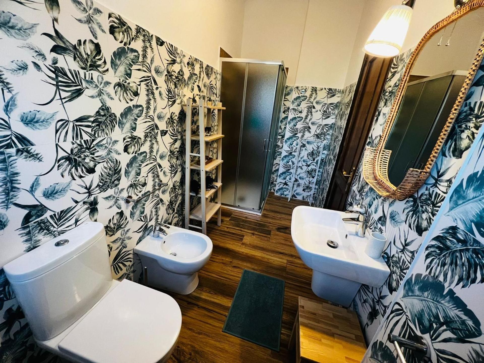 Deluxe Double Room (2 Adults + 1 Child)