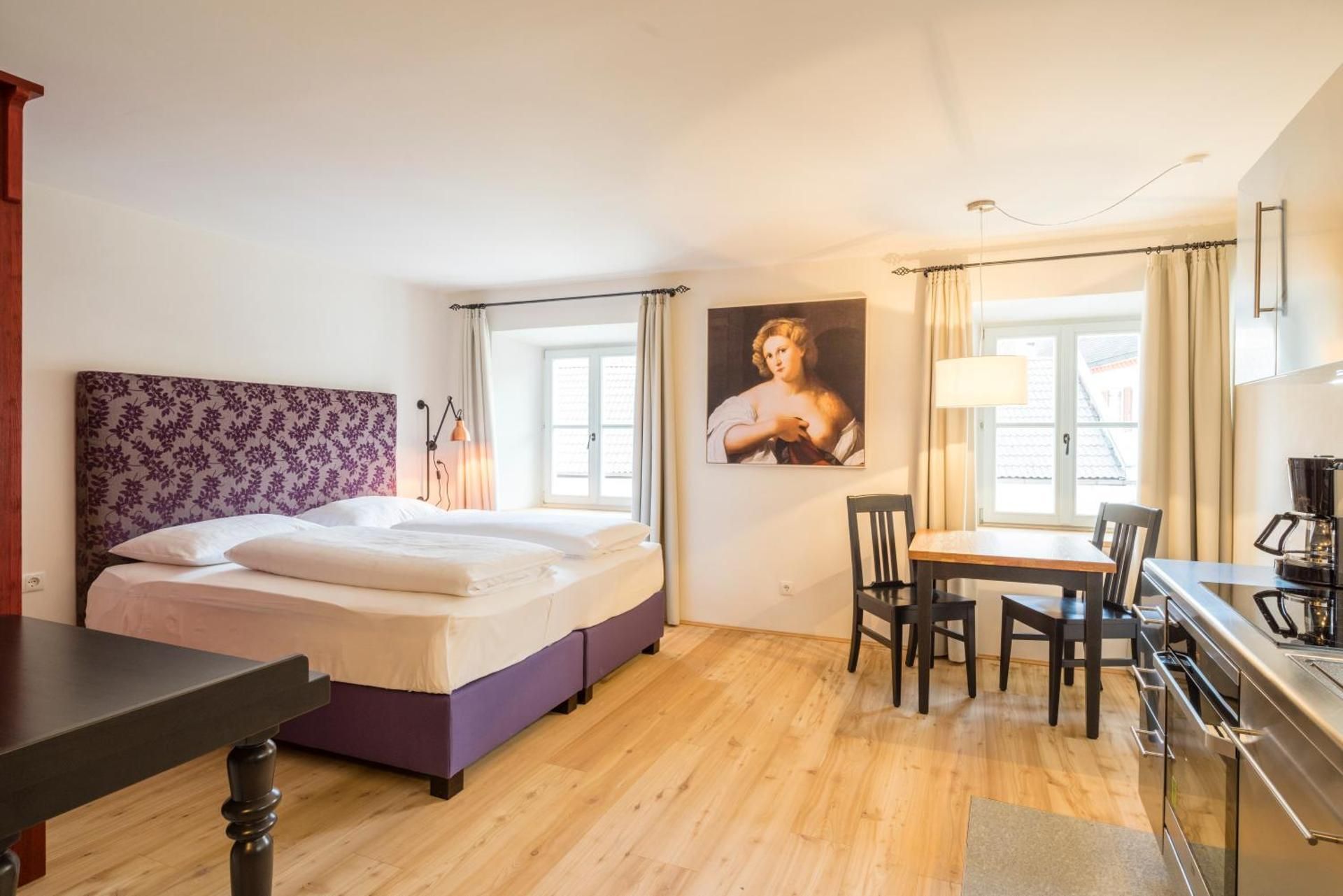 Studio Apartment