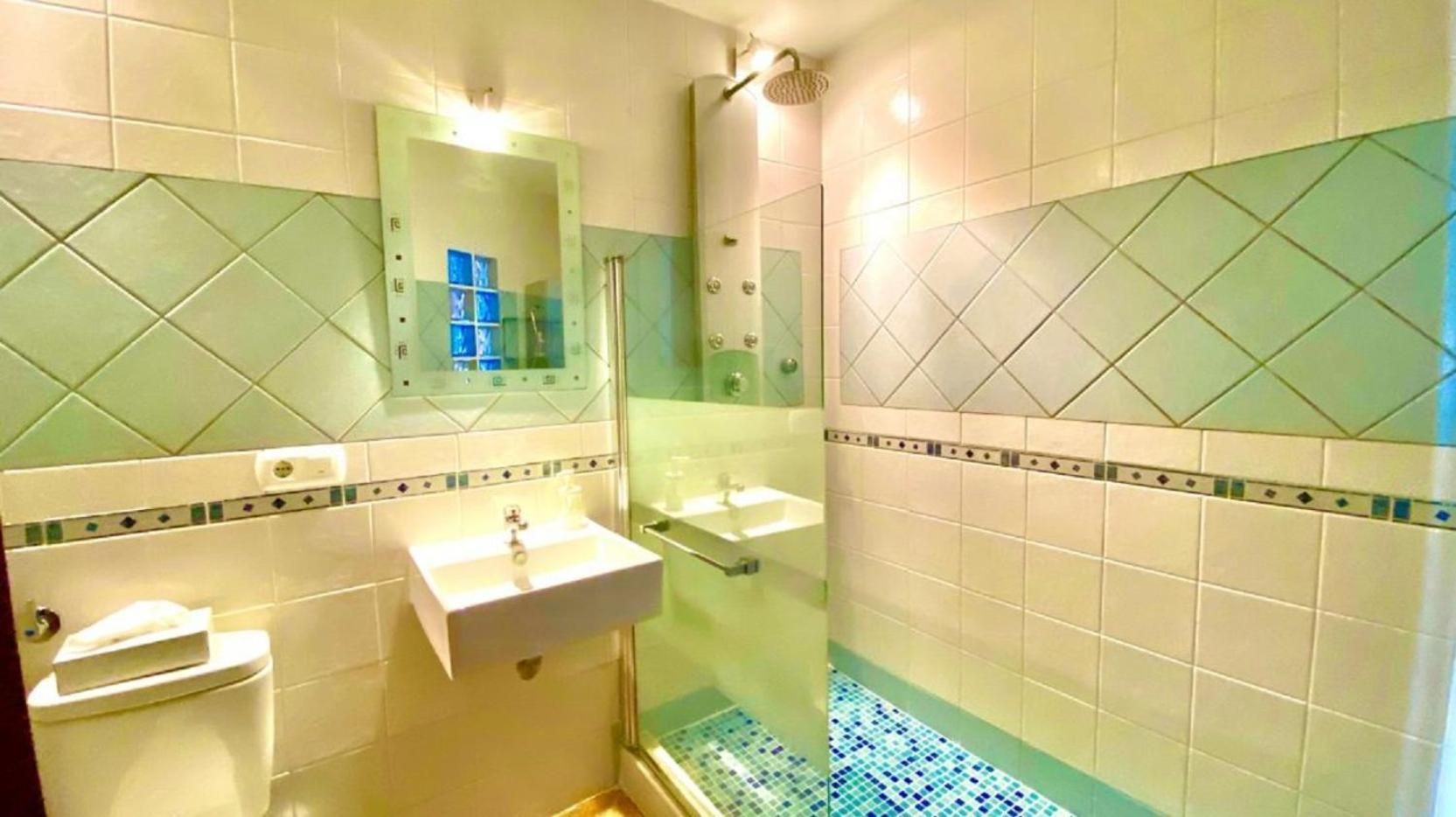 Apartment with Jacuzzi