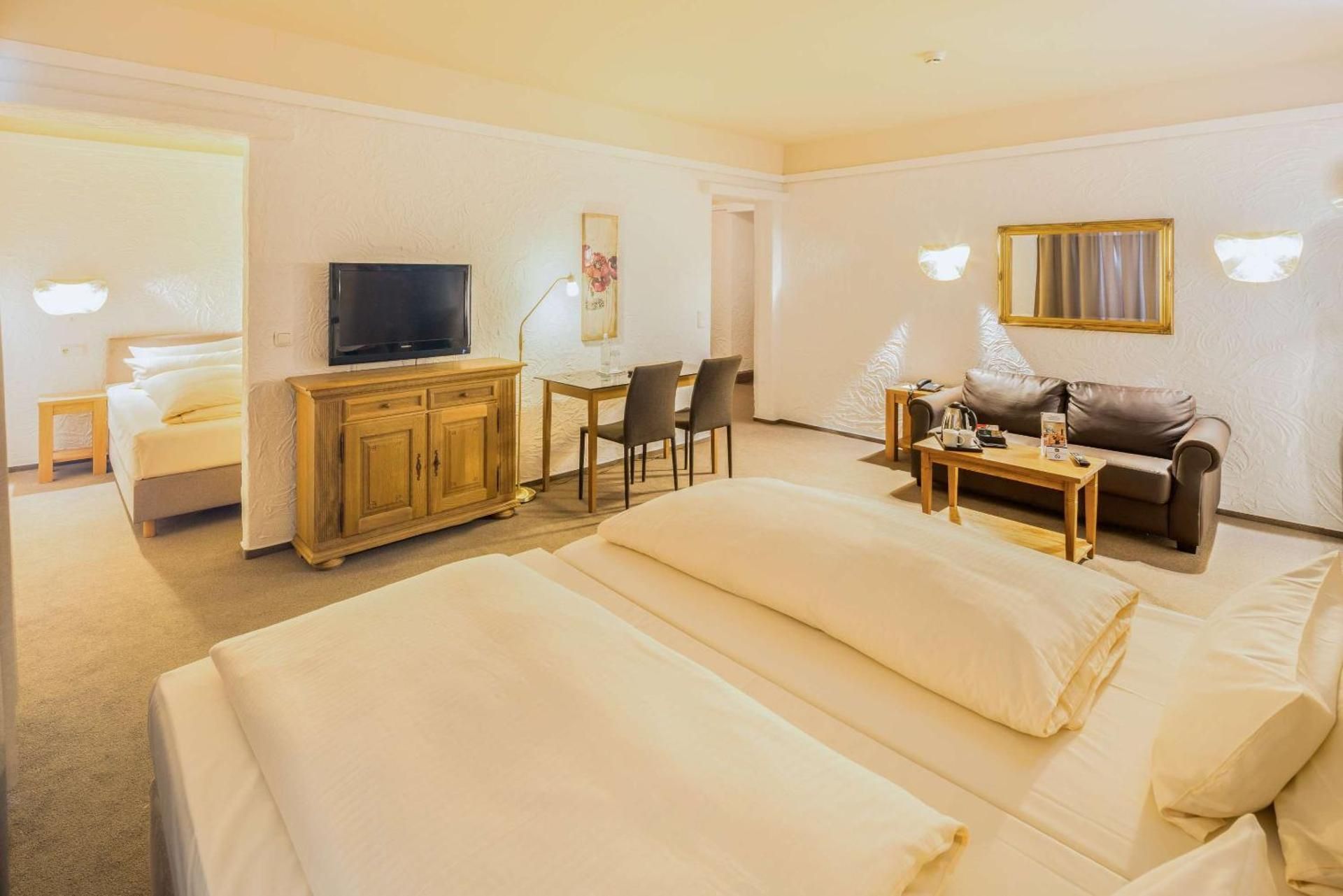 Comfort Queen Room