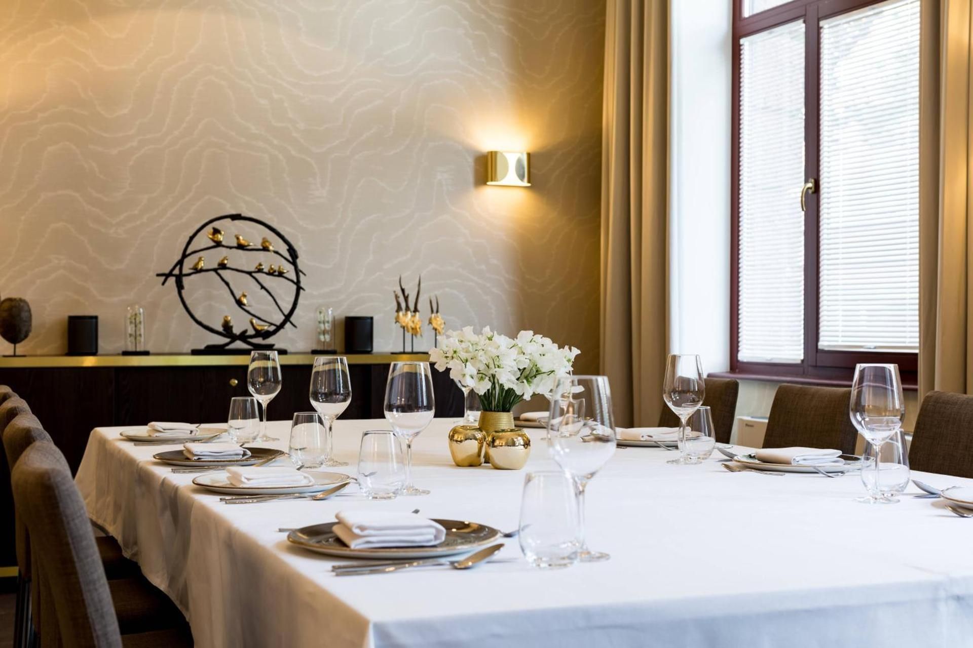 meeting room / ballrooms