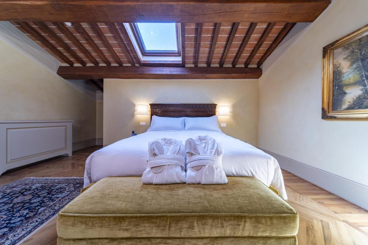 Deluxe Queen Room