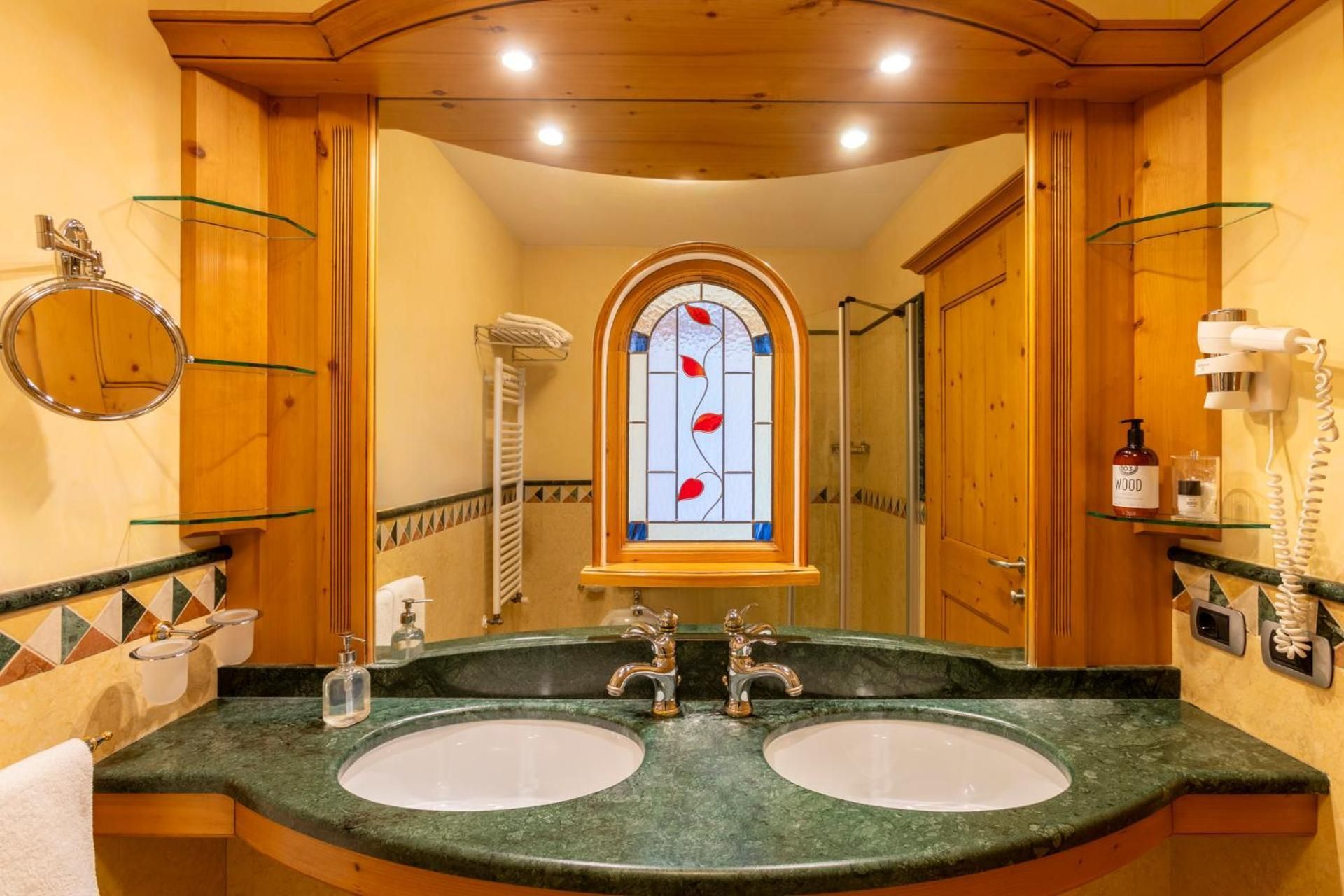 Junior Suite with Garden View
