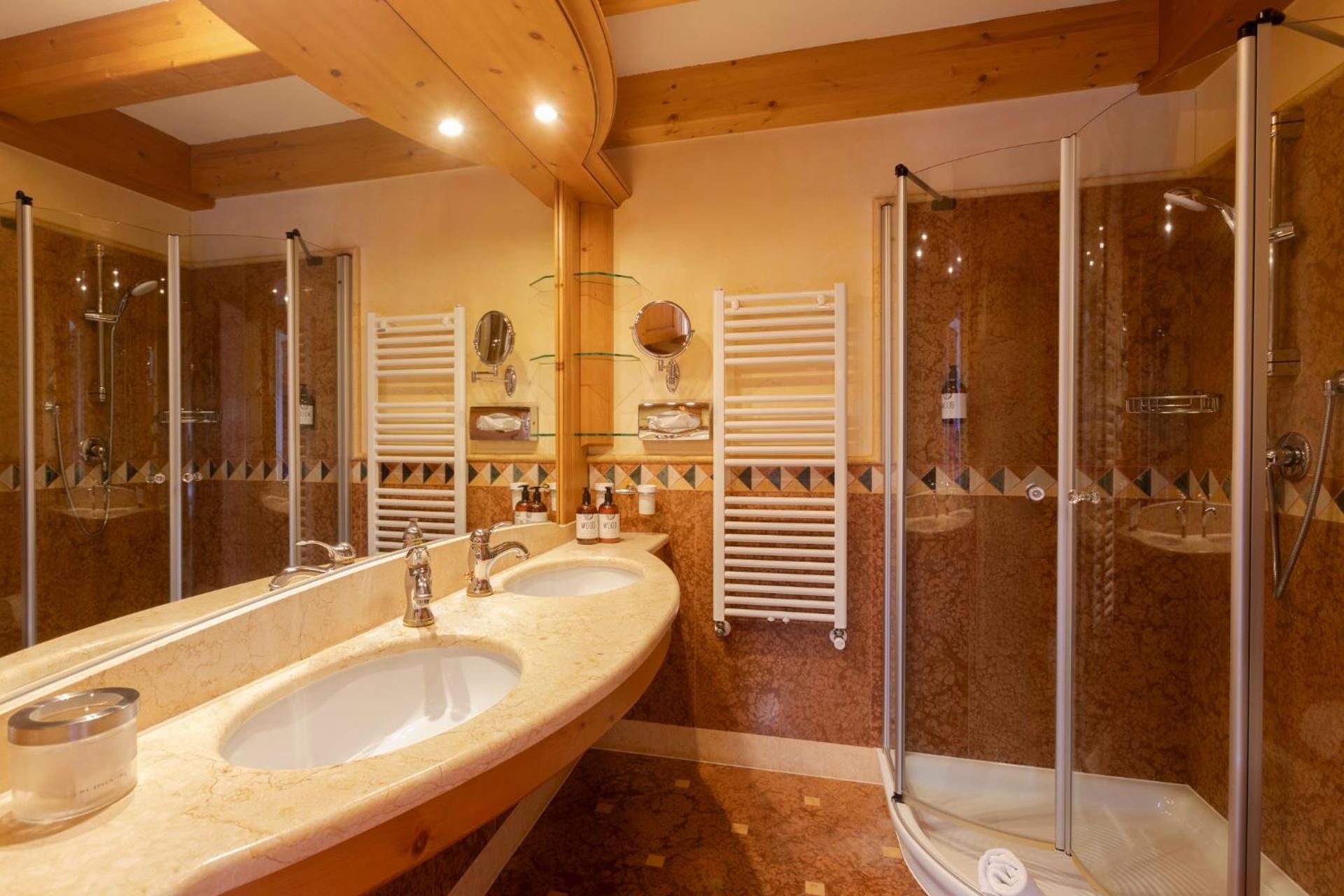 Suite with Mountain View