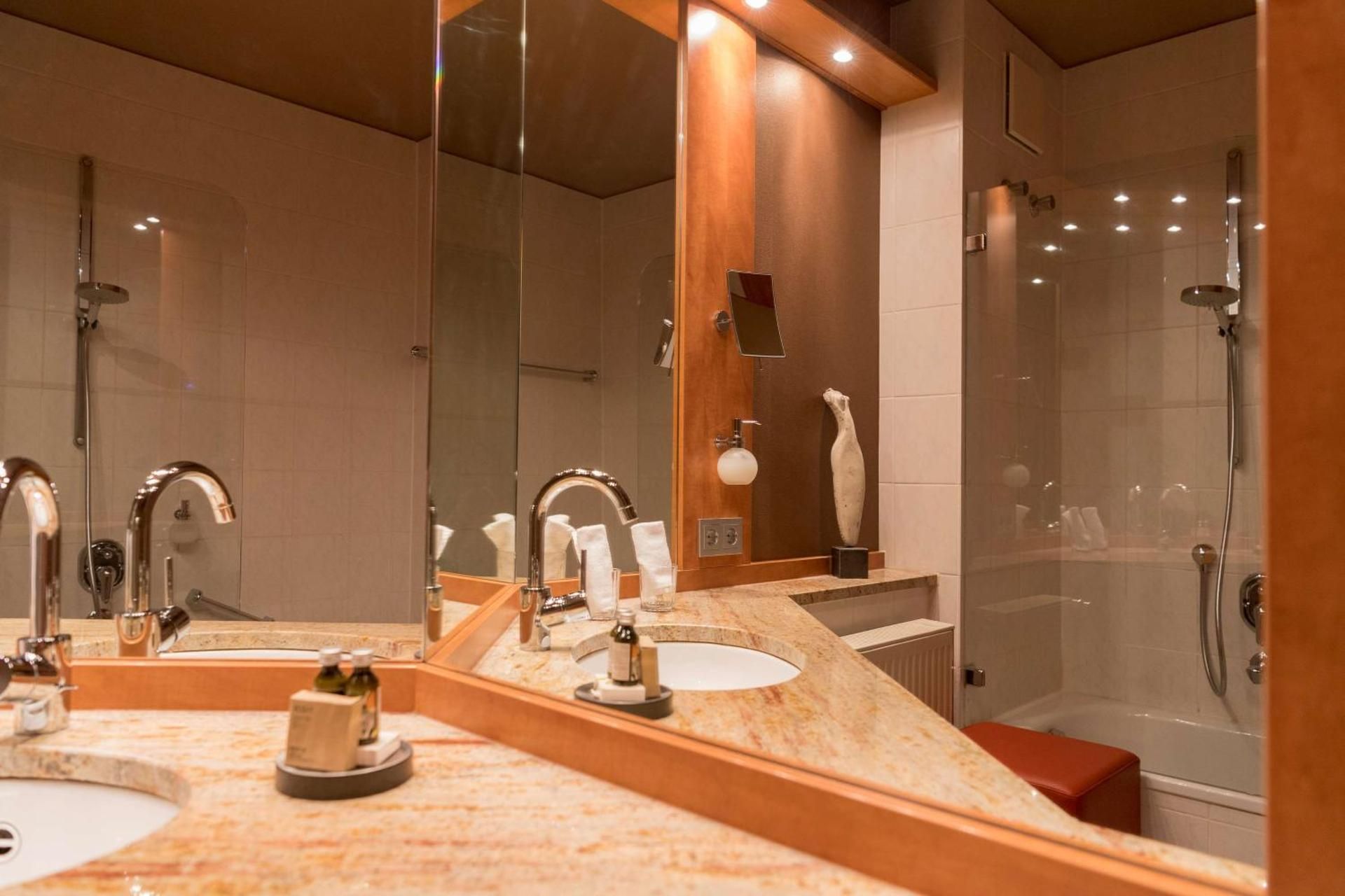 Superior-Appartement, sep. Apartmenthaus