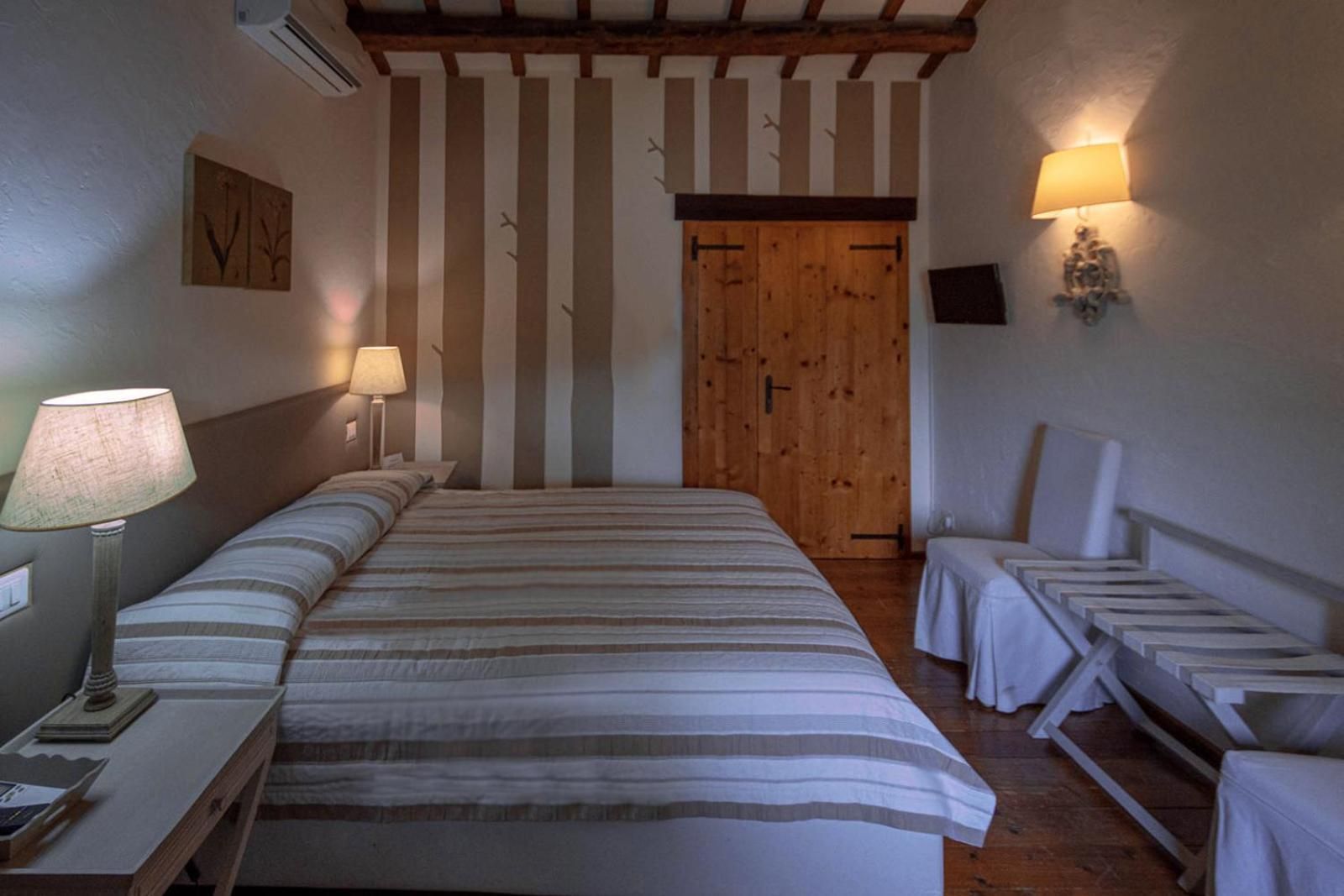 King Room with Mountain View