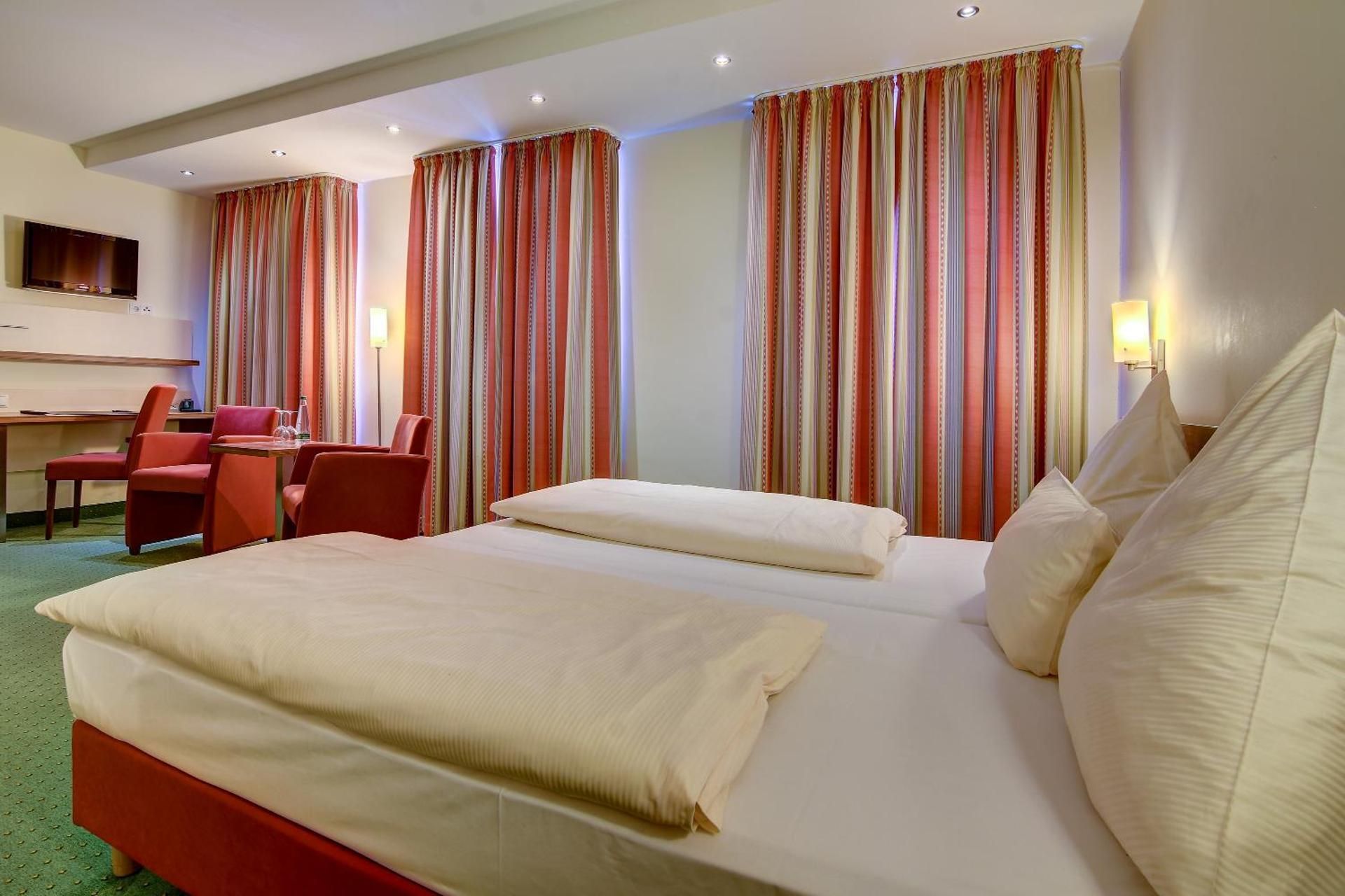 Comfort Triple Room