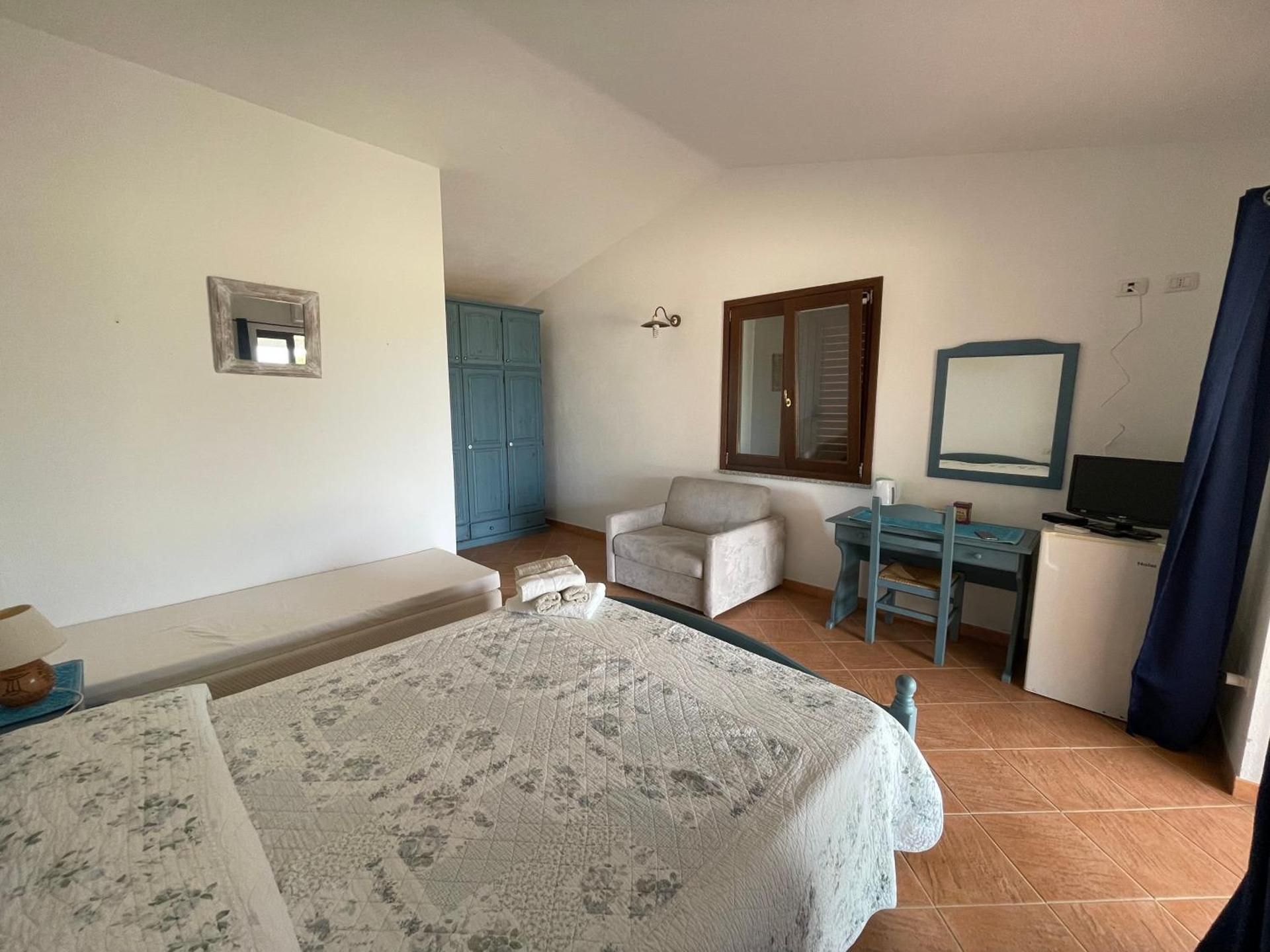 Double Room with Balcony (3 Adults)