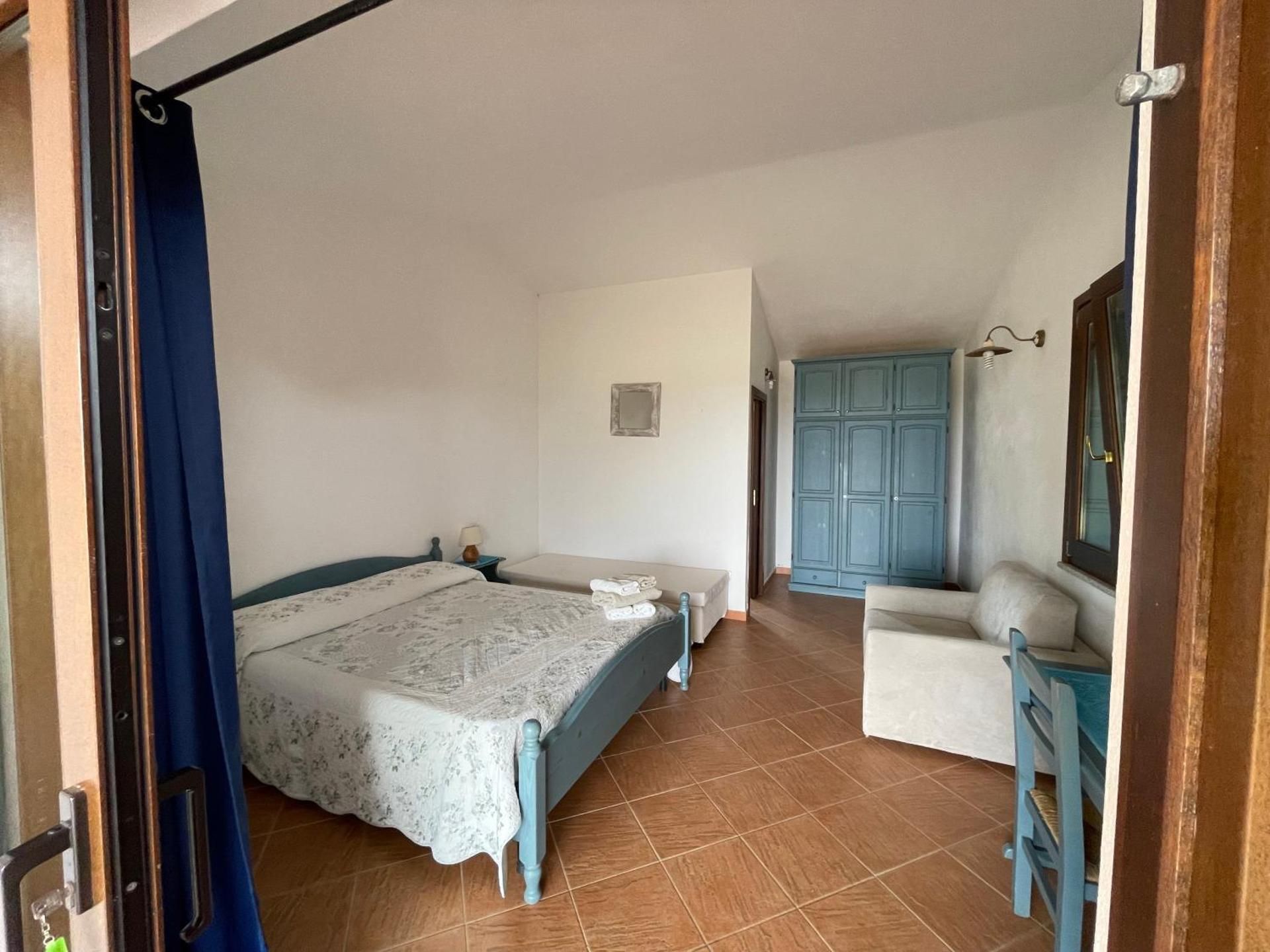 Double Room with Balcony (3 Adults)