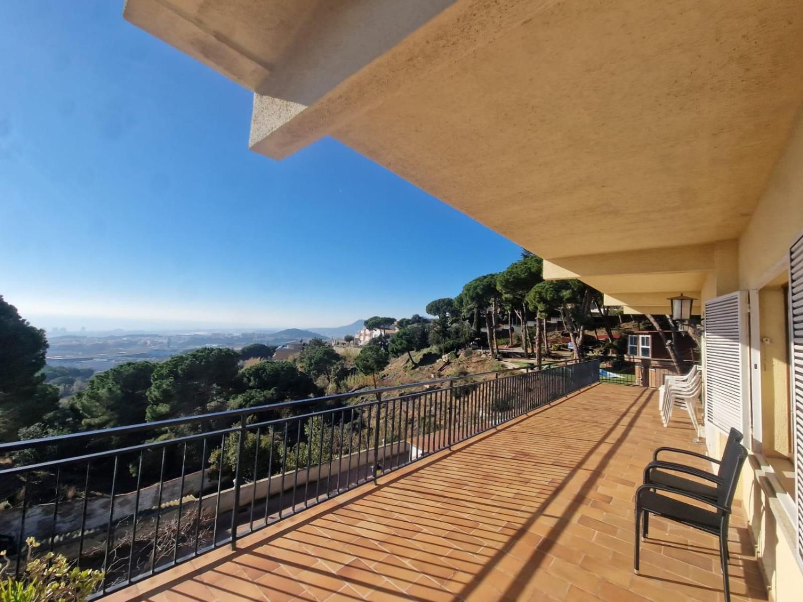 Villa with Sea View