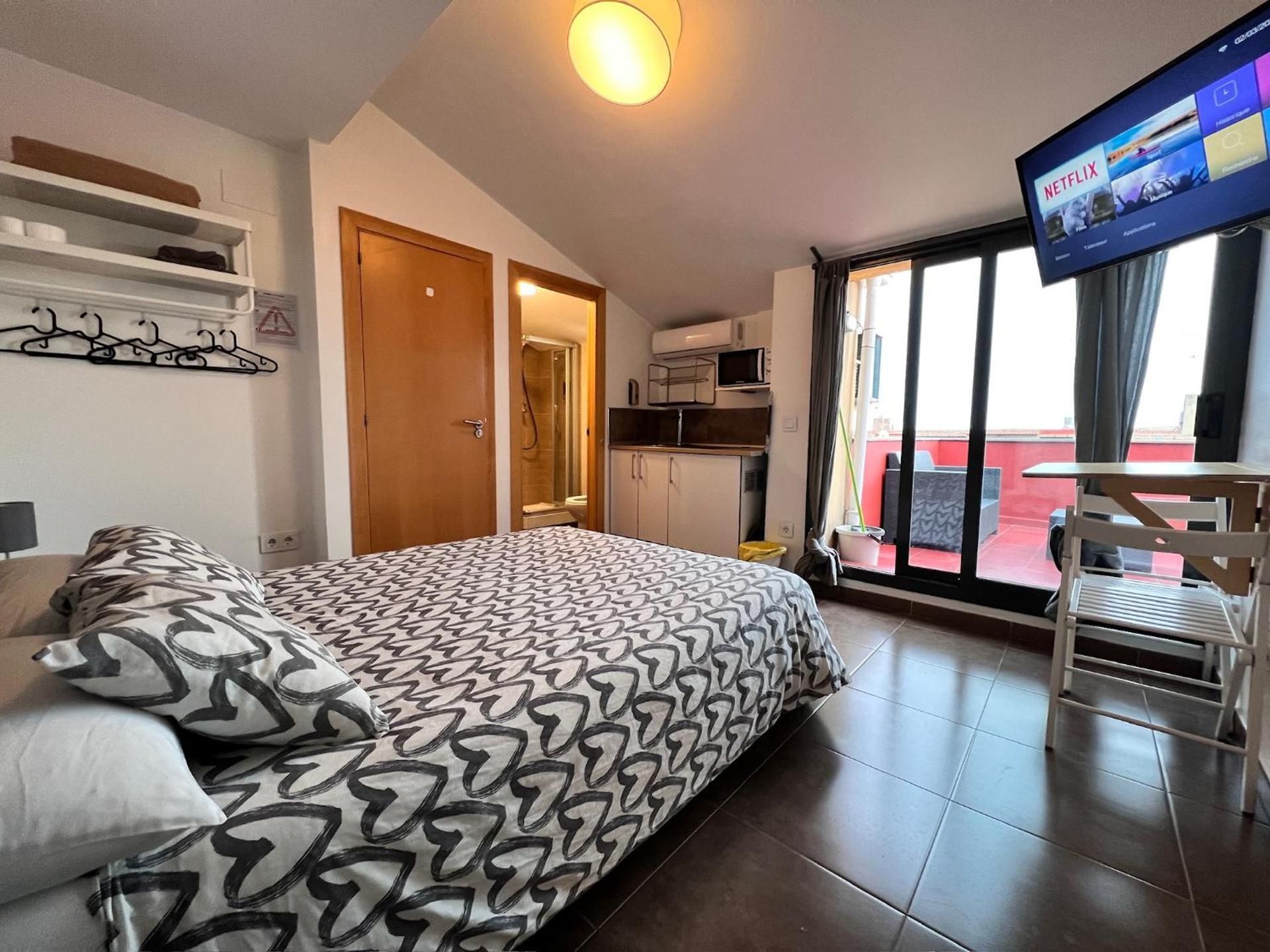One-Bedroom Apartment with Terrace