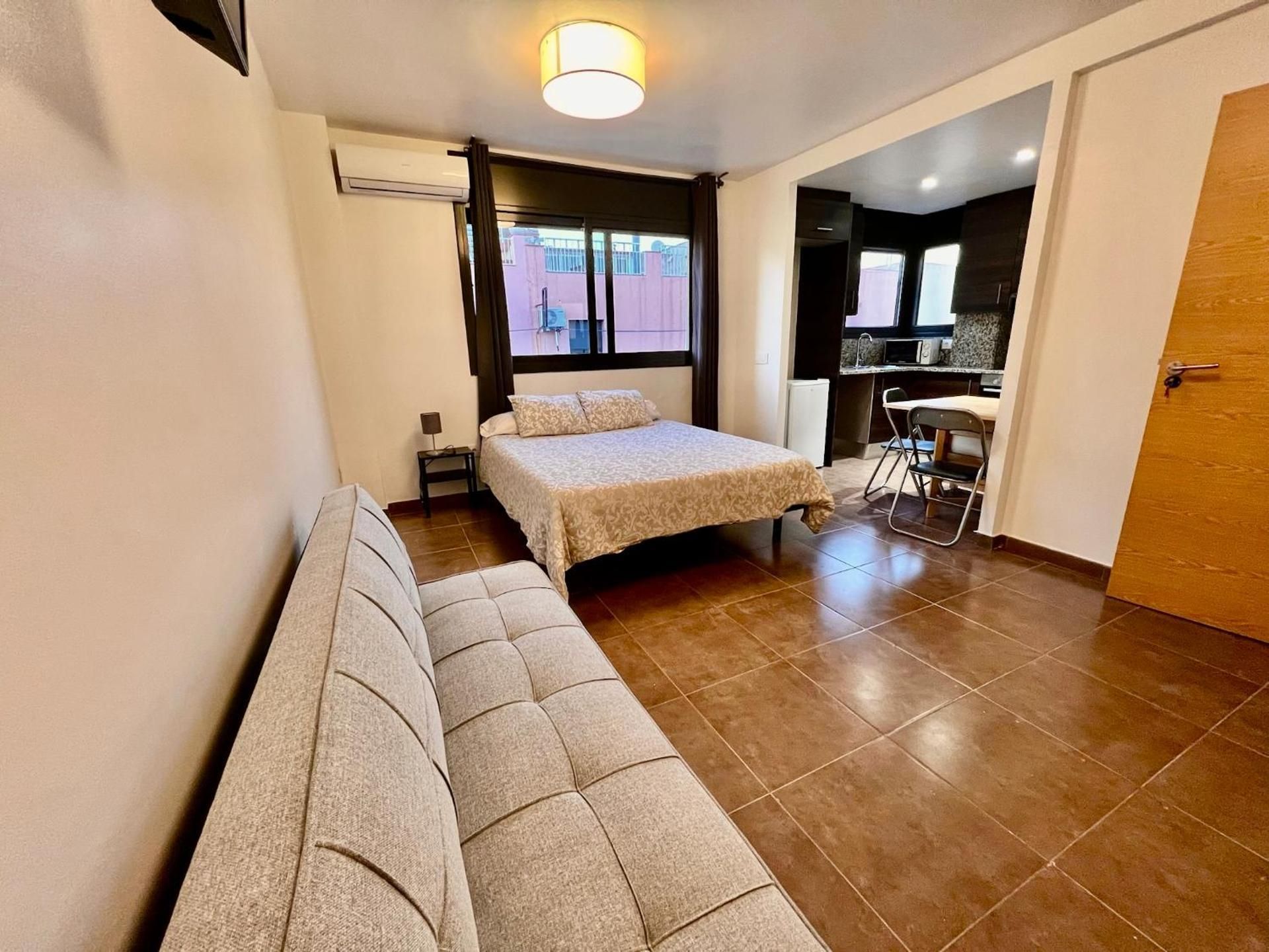 Superior One-Bedroom Apartment