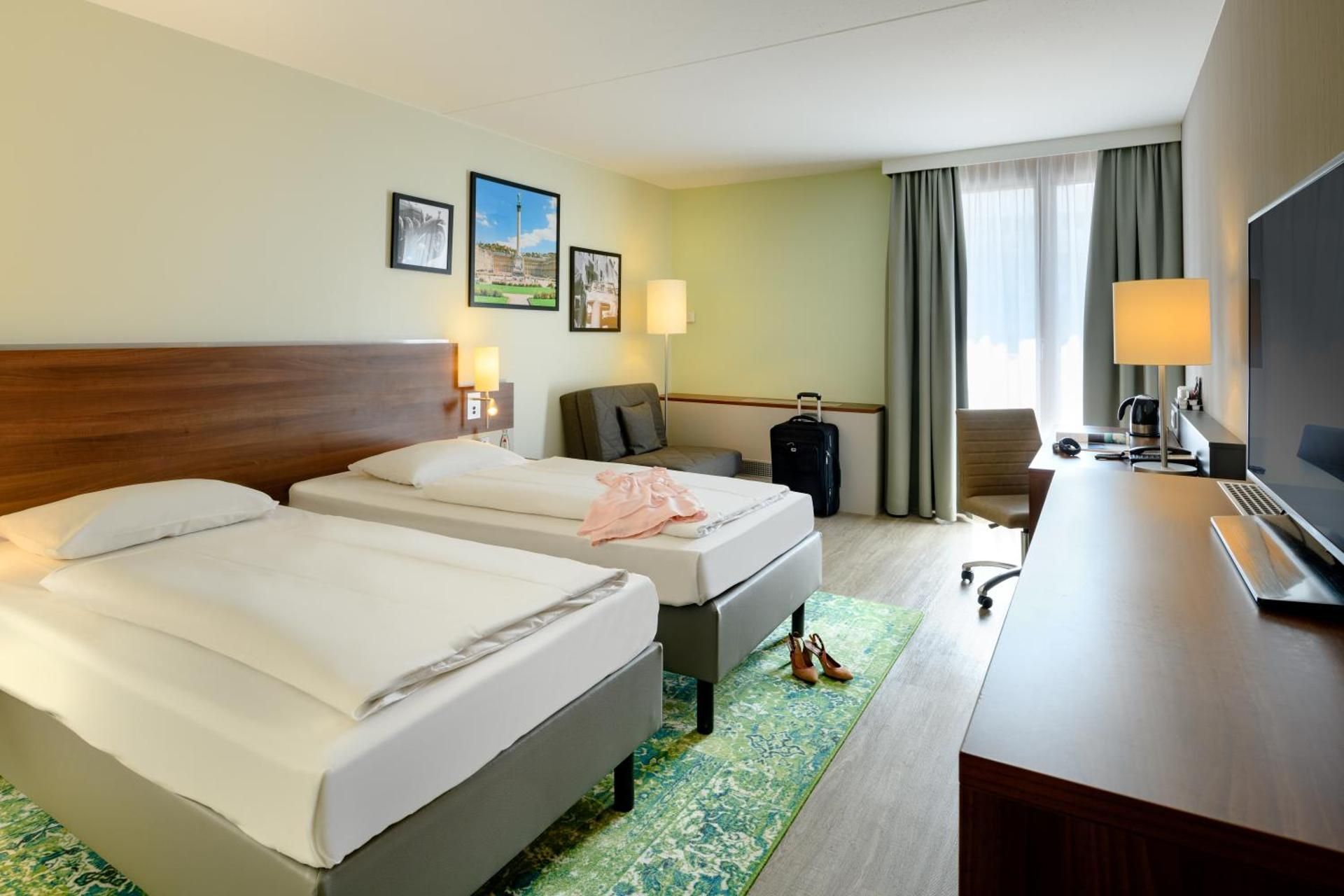 Standard Twin Room