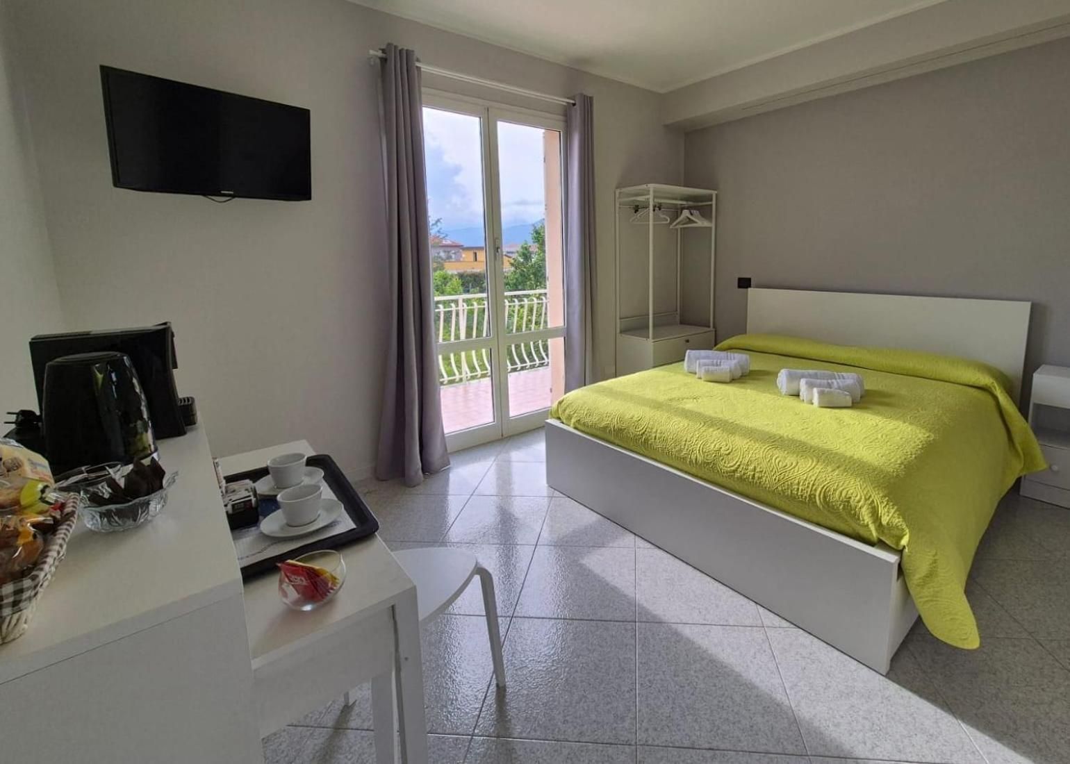 Large Double Room