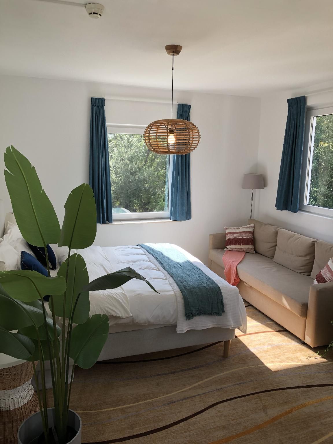 Deluxe View Room