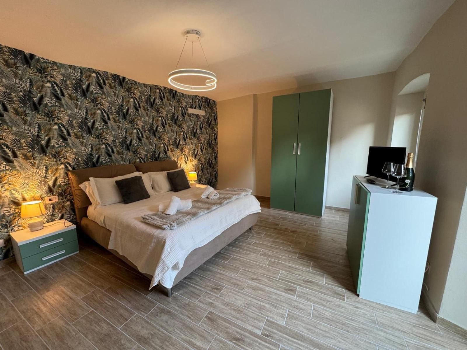 Suite with Spa Bath