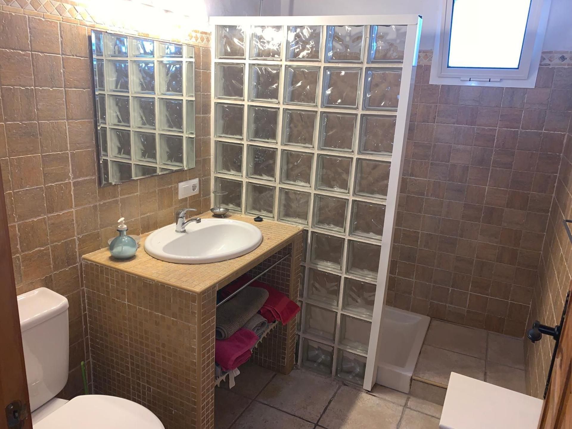 Villa (4 Adults)