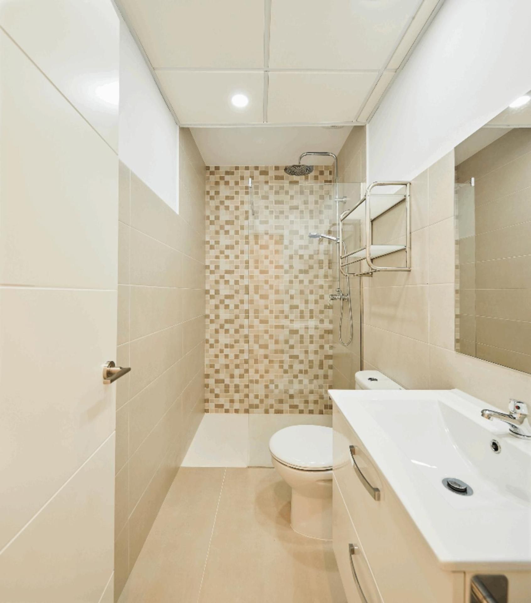 Superior One-Bedroom Apartment