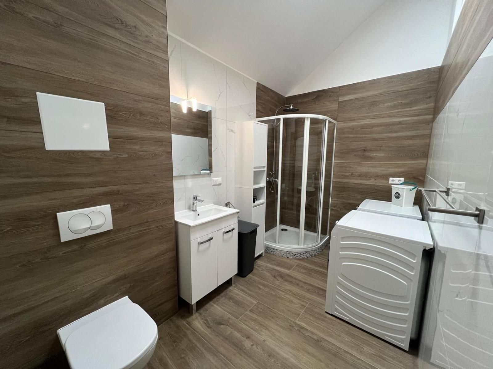 Superior One-Bedroom Apartment with Balcony