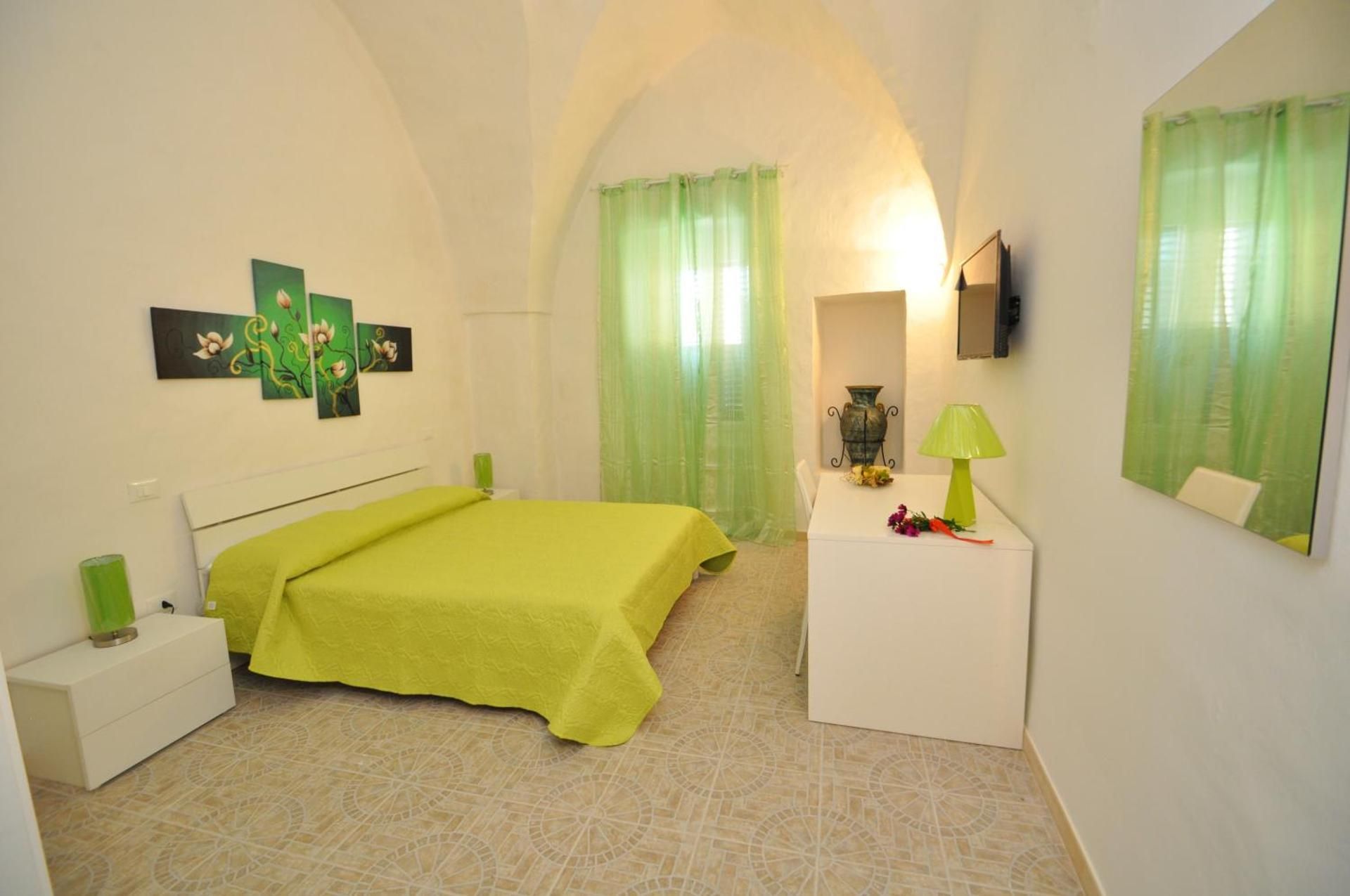 Palazzo Vaglio Comfort Triple Room 3