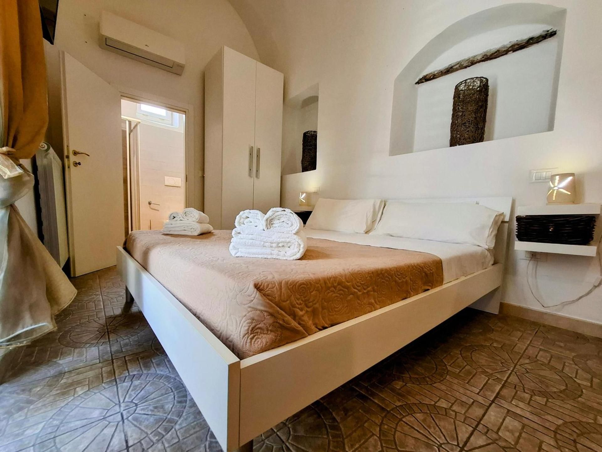 Palazzo Vaglio Standard Double Room 2